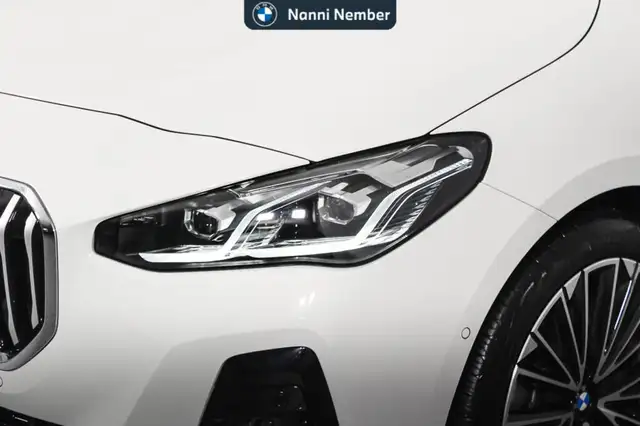 BMW 2 Series view 5