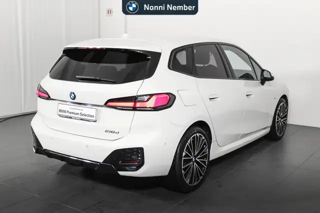 BMW 2 Series view 3