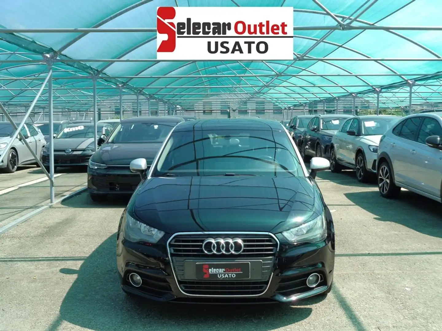 Audi A1 SPB 1.6 TDI 105 CV Attraction Noir - 2