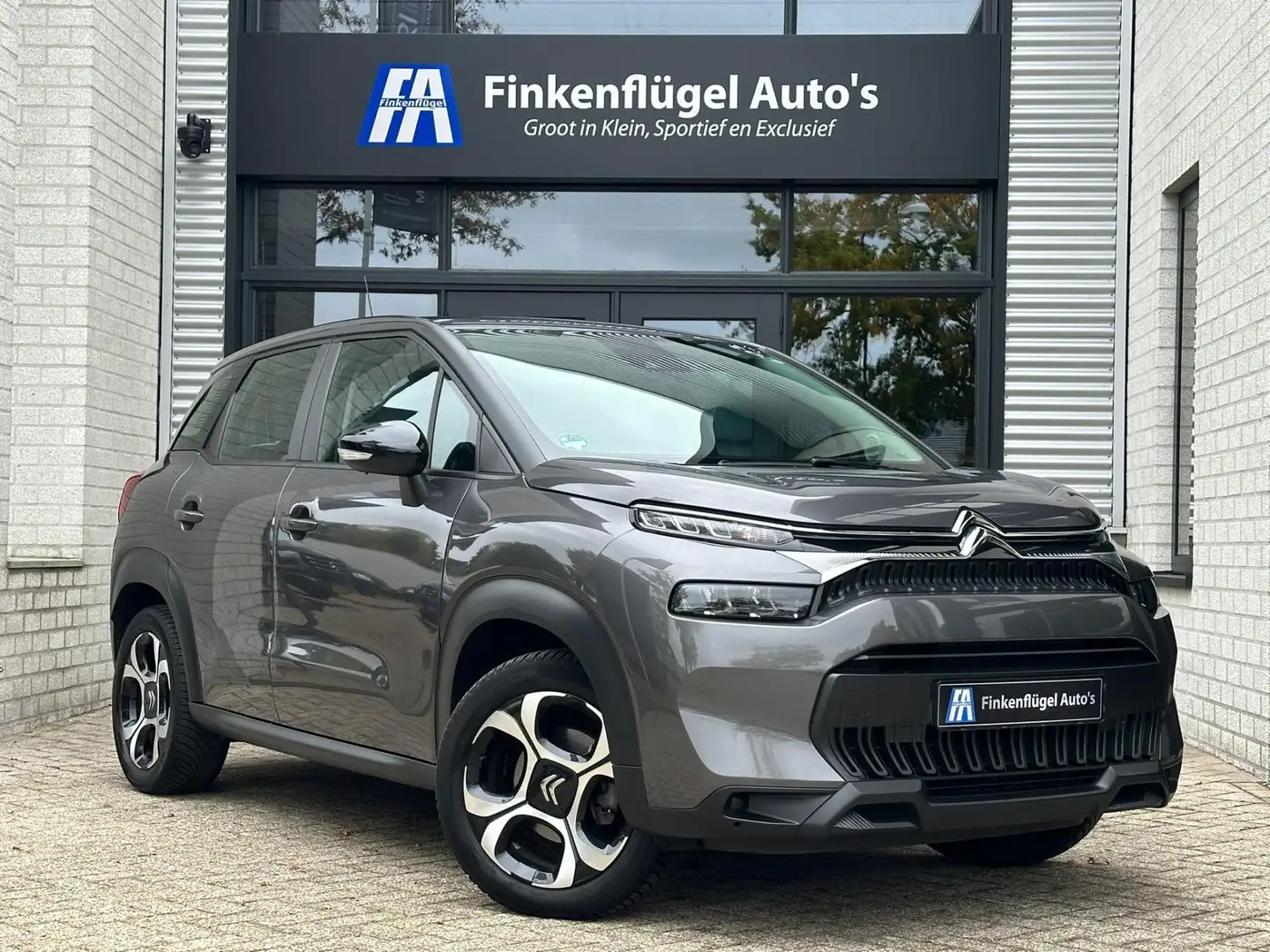Citroen C3 Aircross 1.2 PureTech |Trekhaak |Apple.Carplay |Cruise.Cont Grijs - 1