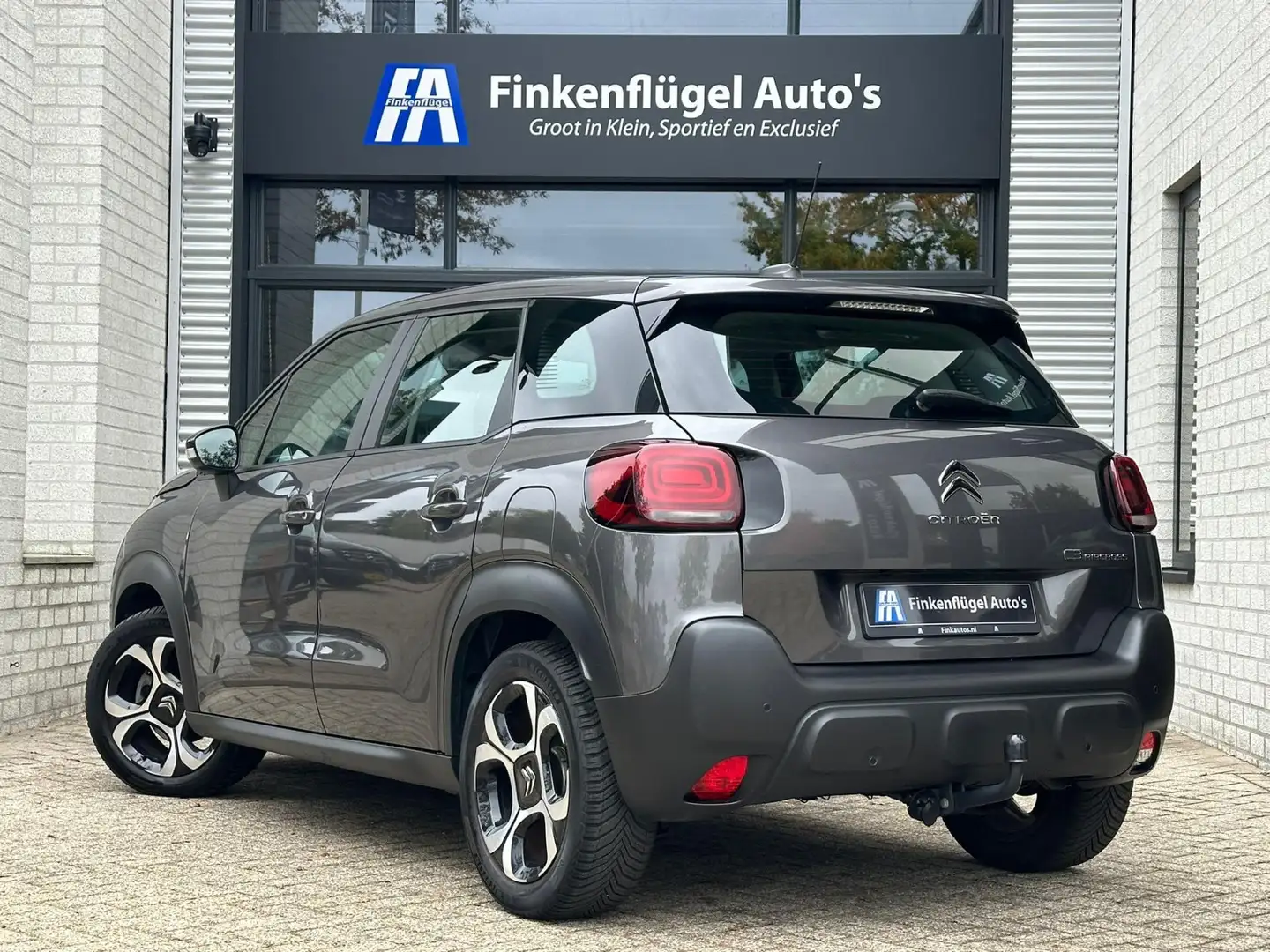 Citroen C3 Aircross 1.2 PureTech |Trekhaak |Apple.Carplay |Cruise.Cont Grijs - 2