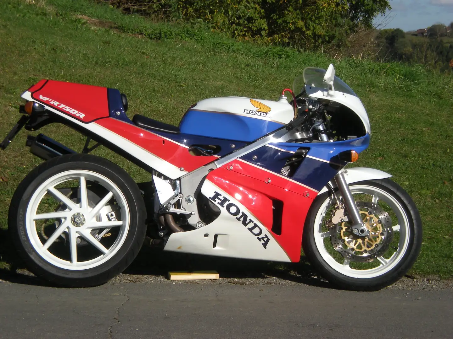 Honda VFR 750 RC 30 - 2