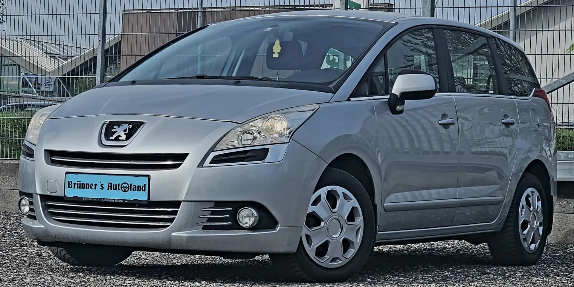 Peugeot 5008 Active Grey - 1