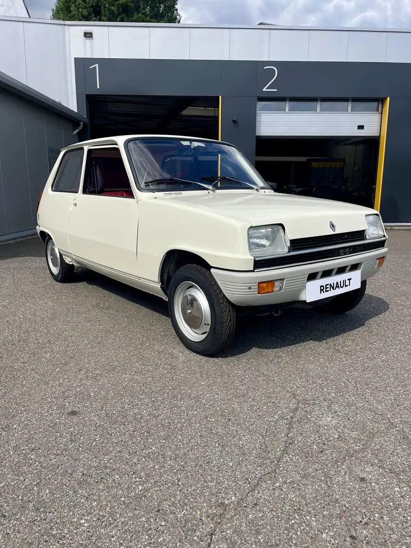 Renault R 5 R 1220 *Odltimer Wit - 2