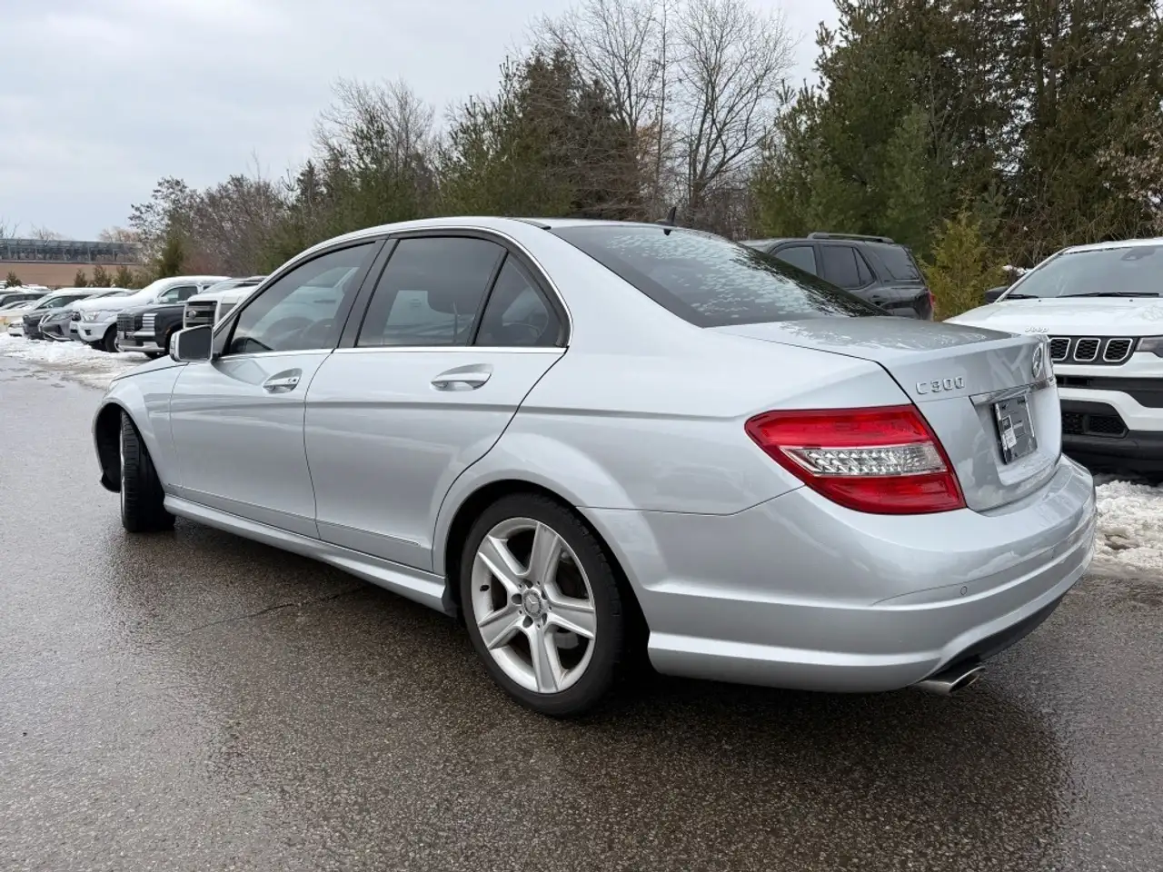 Mercedes-Benz C-Class снимка Mercedes-Benz C-Class