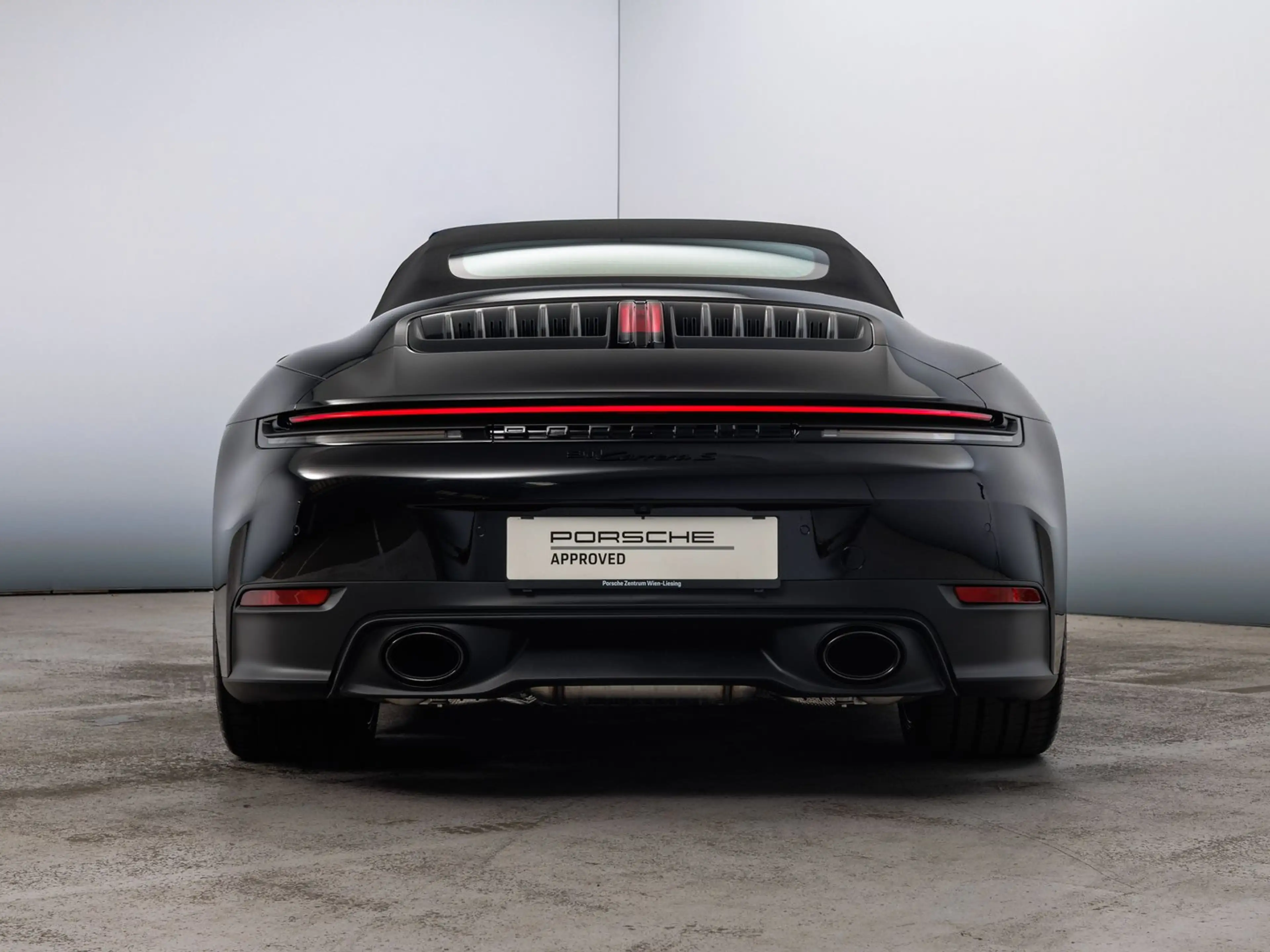 Porsche 911 Carrera S Cabriolet — photo 14