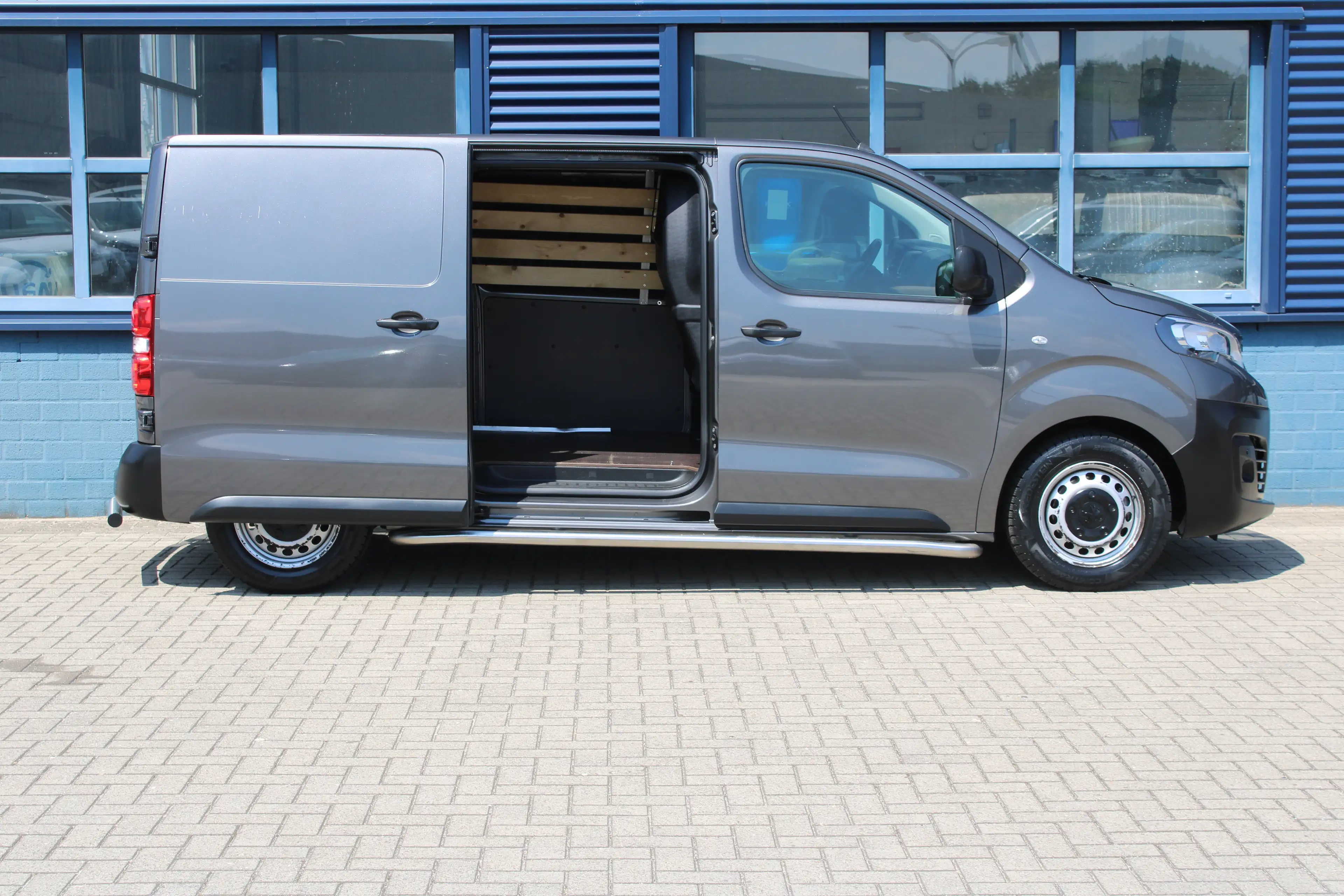 Peugeot e-Expert 75 kWh | CAMERA | BETIMMERING | SIDE + BACK BARS | — photo 10
