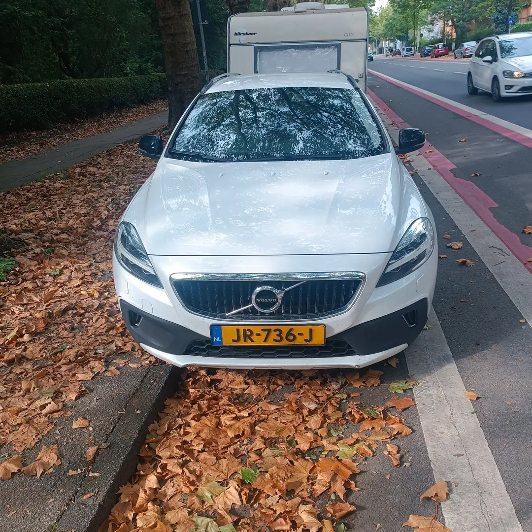 Volvo V40 Cross Country D2 Geartronic Summum - 1