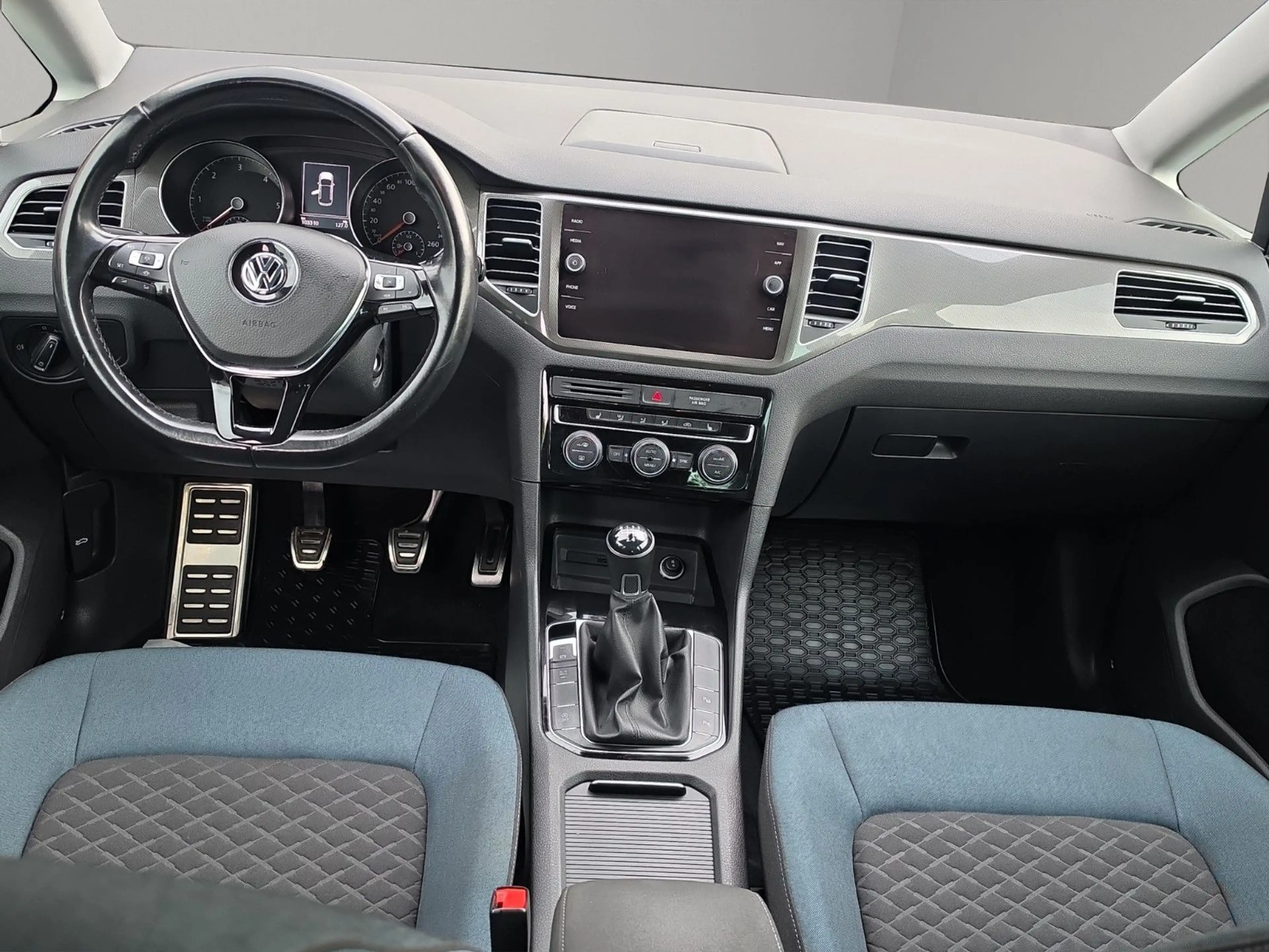 Volkswagen Golf Sportsvan VII IQ.DRIVE AHK NAVI SHZ — photo 13