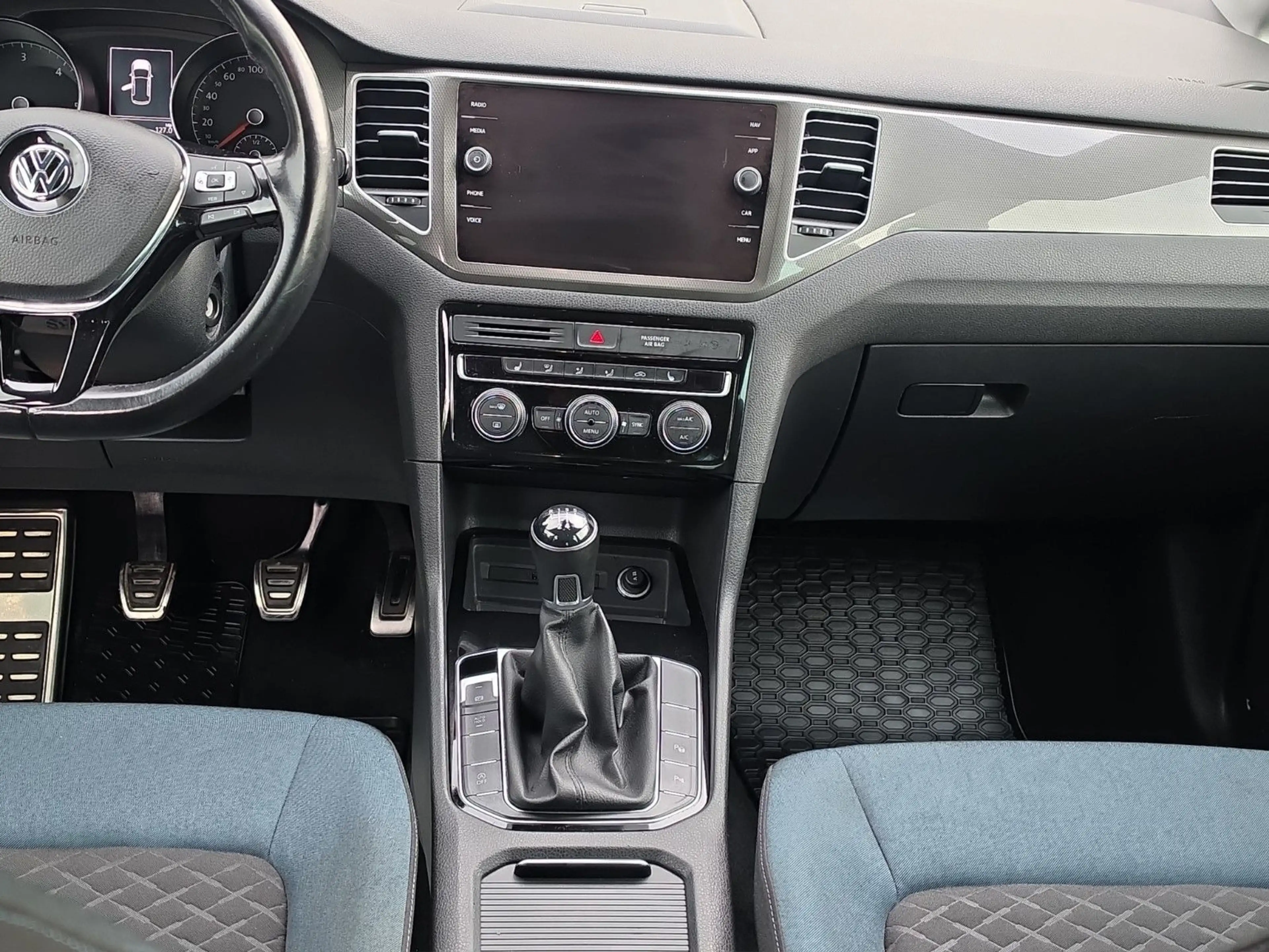 Volkswagen Golf Sportsvan VII IQ.DRIVE AHK NAVI SHZ — photo 14