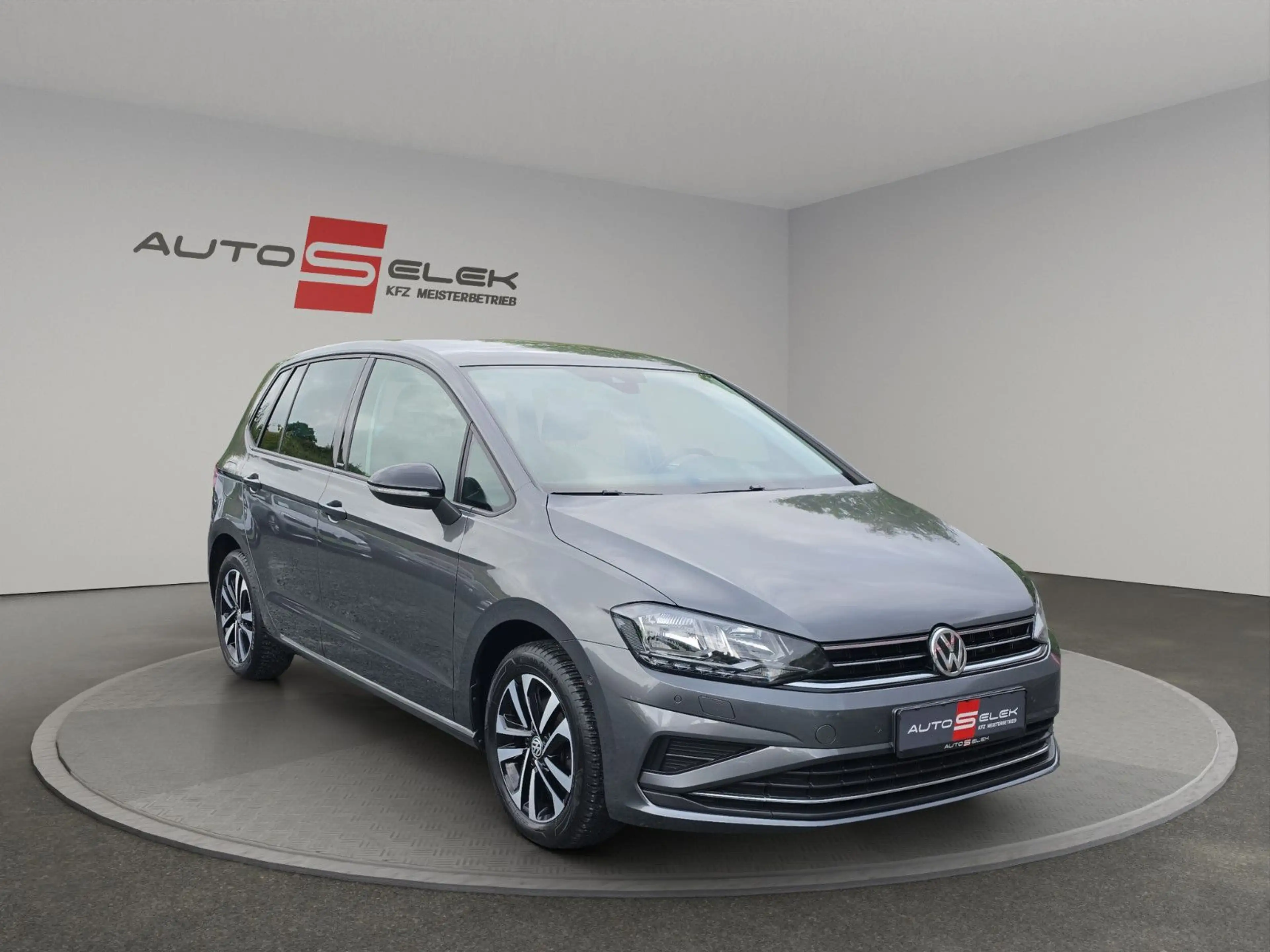 Volkswagen Golf Sportsvan VII IQ.DRIVE AHK NAVI SHZ — photo 7