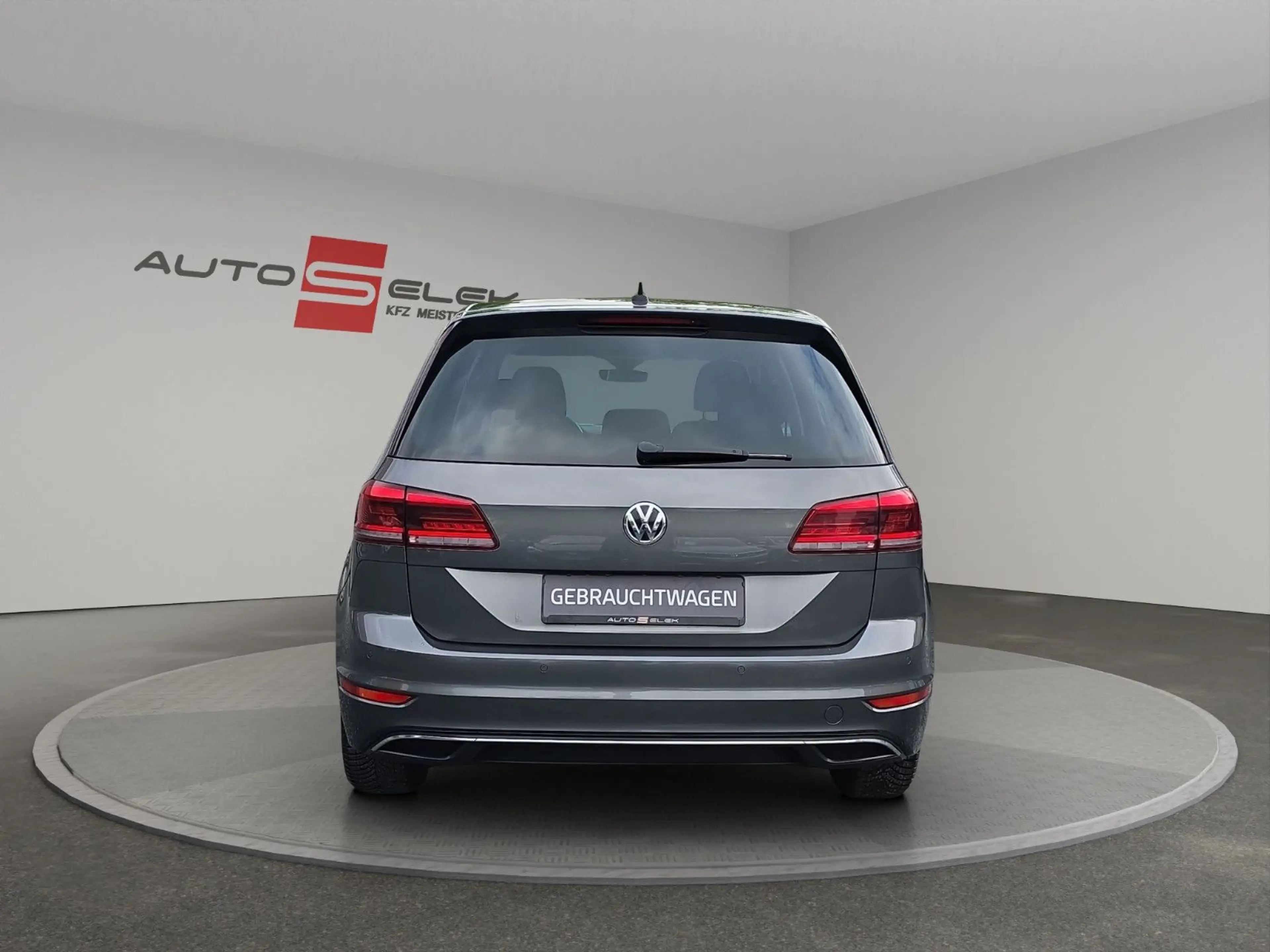 Volkswagen Golf Sportsvan VII IQ.DRIVE AHK NAVI SHZ — photo 4