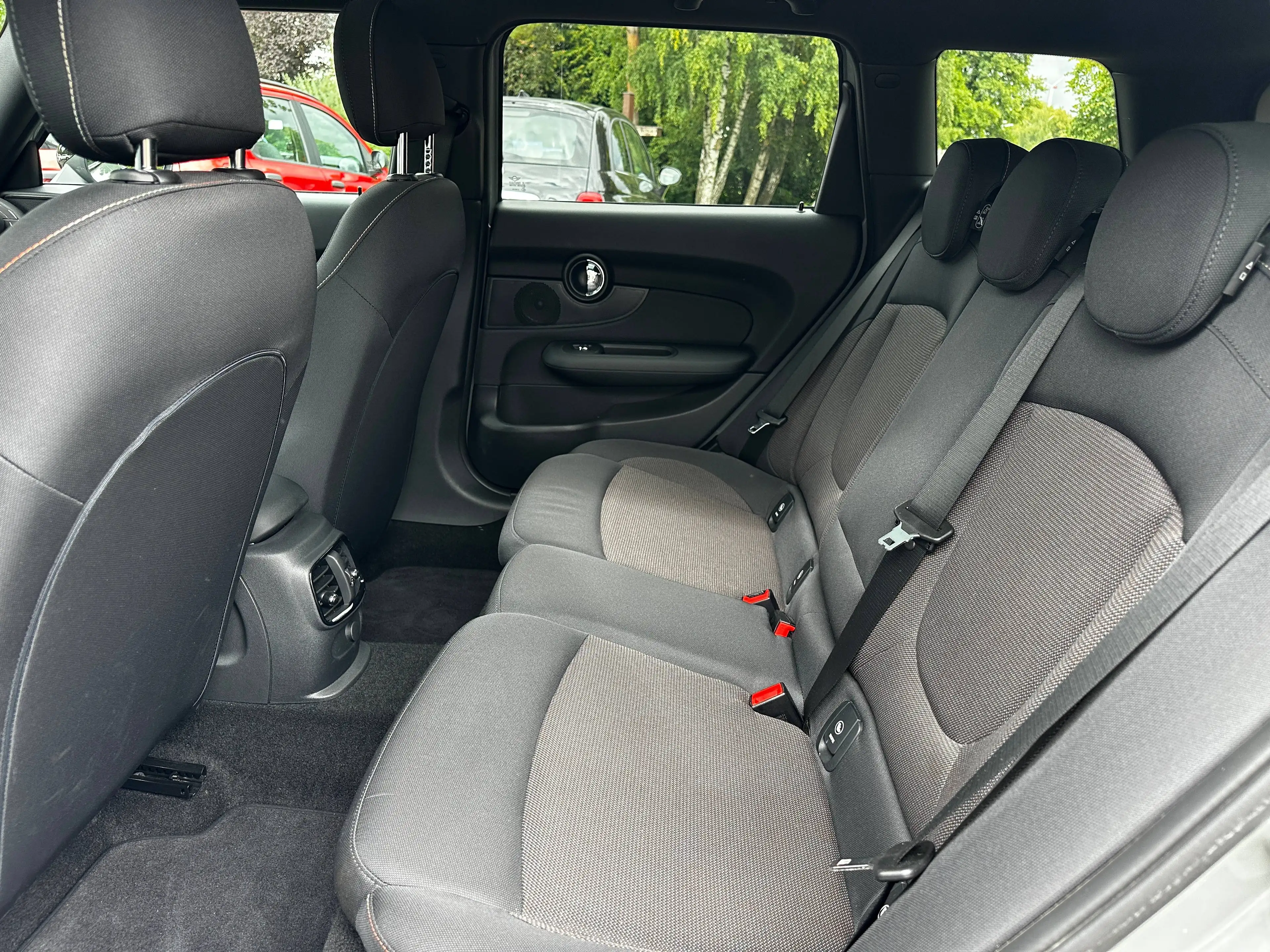MINI Cooper Clubman Cooper — photo 11