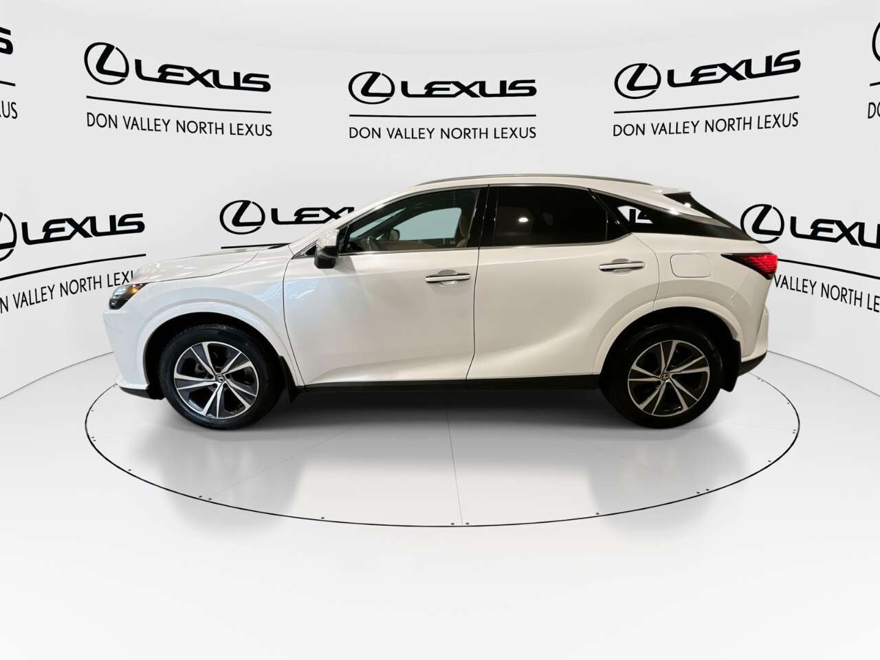2023 Lexus RX Premium Pkg-Heated and Vented Leather Seats-CarPla — снимка 1
