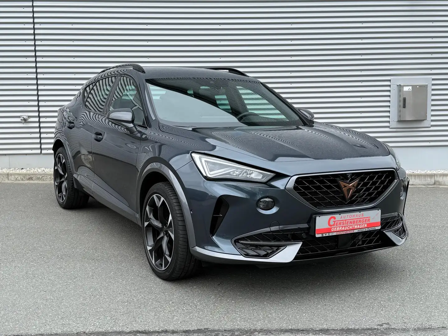CUPRA Formentor VZ 2.0 TSI 245 PS DSG NAVI/KAMERA Grau - 2