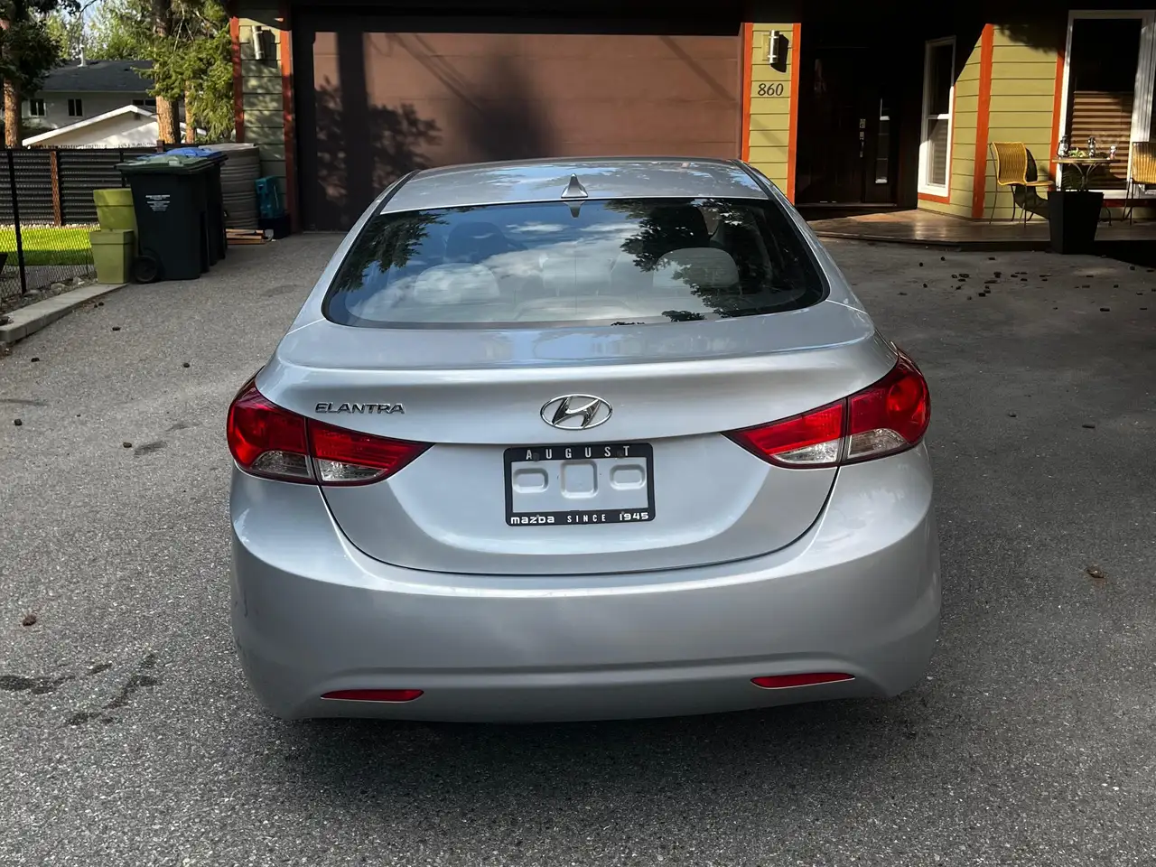 Hyundai ELANTRA fotografie Hyundai ELANTRA