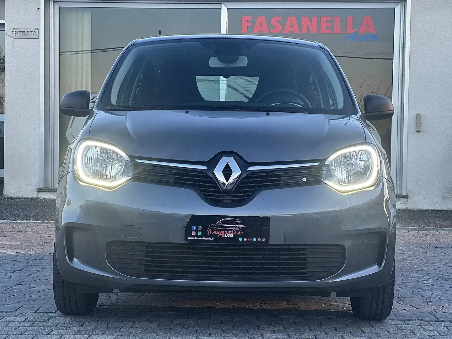 Renault Twingo TWINGO 1.0 BENZ - UNICO PROPRIETARIO - NO VINCOLI Grigio - 2