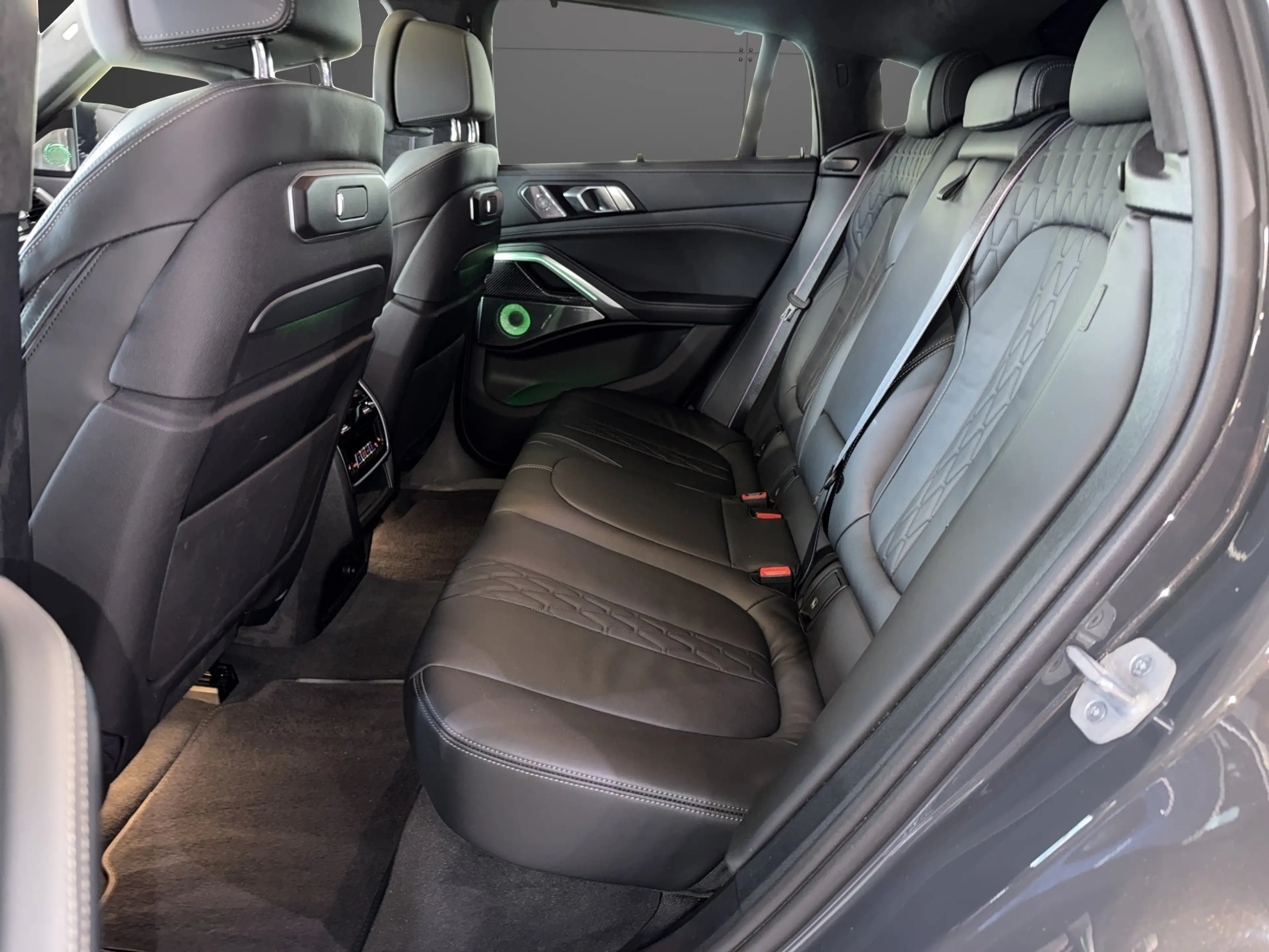 BMW X6 M60i xDrive M-Sport PRO NP 152.426,- — photo 11