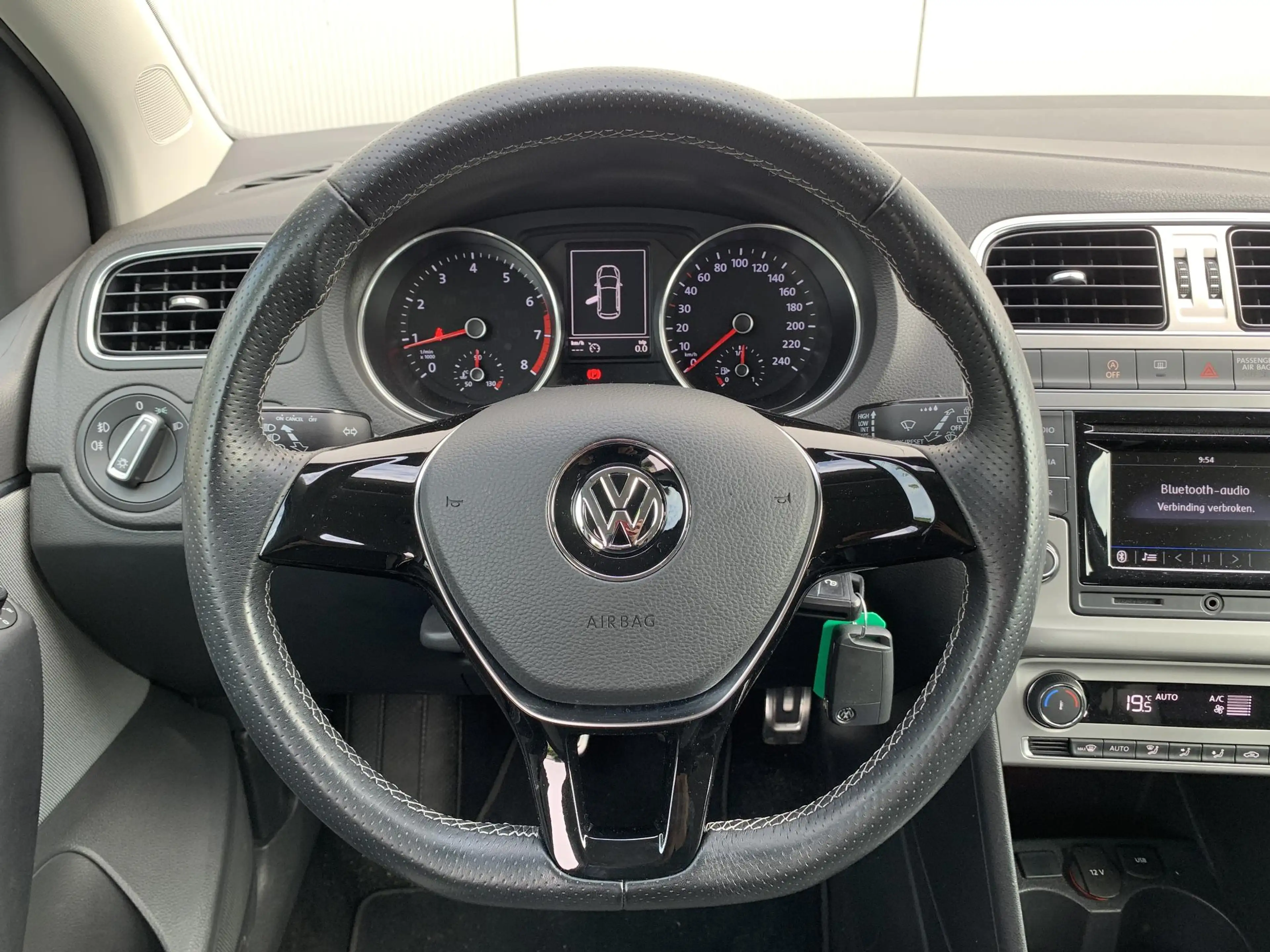 Volkswagen Polo Cross 1.0 55kW - DOS 8977 — photo 12