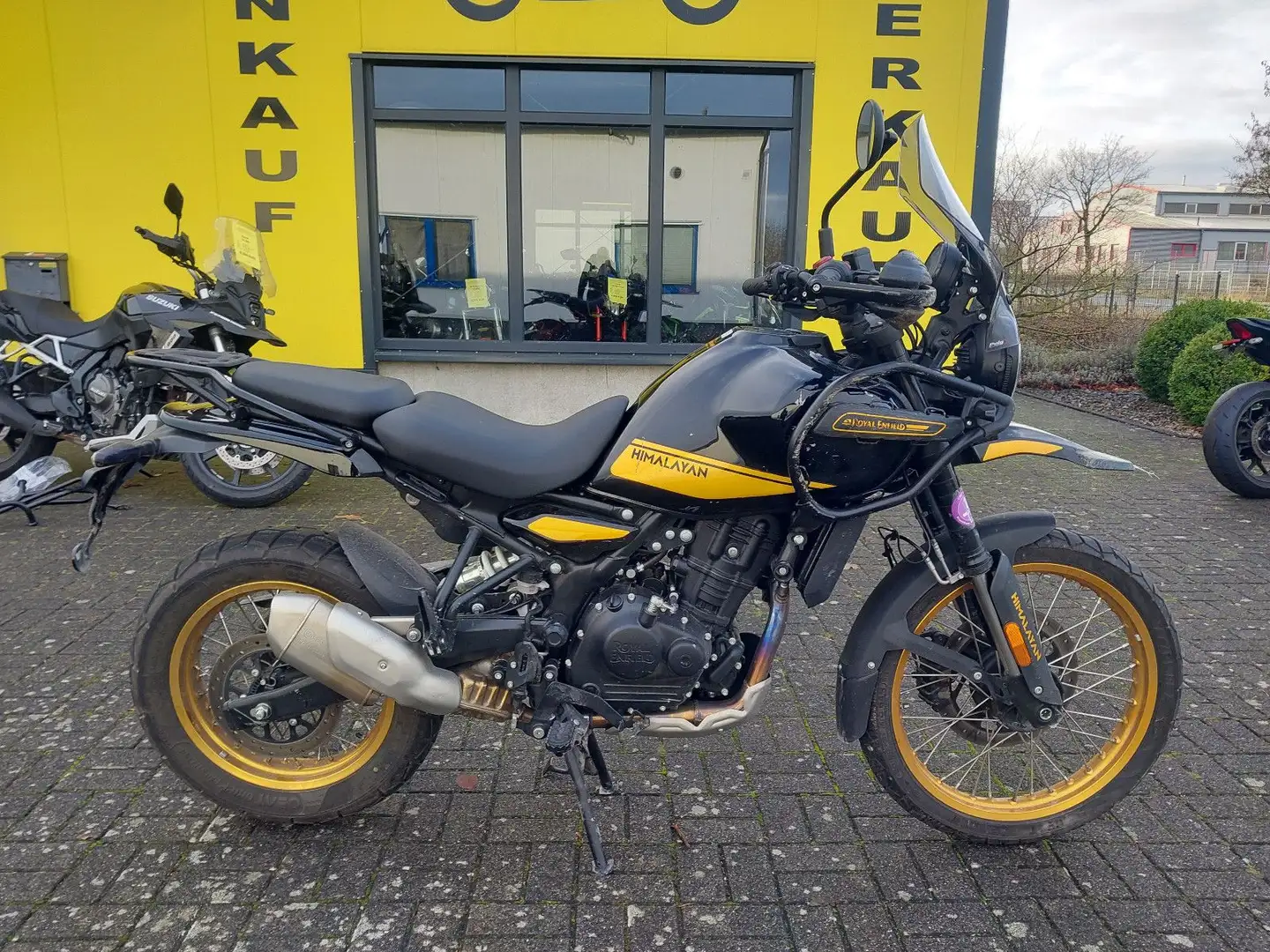 Royal Enfield Himalayan 450 Schwarz - 1