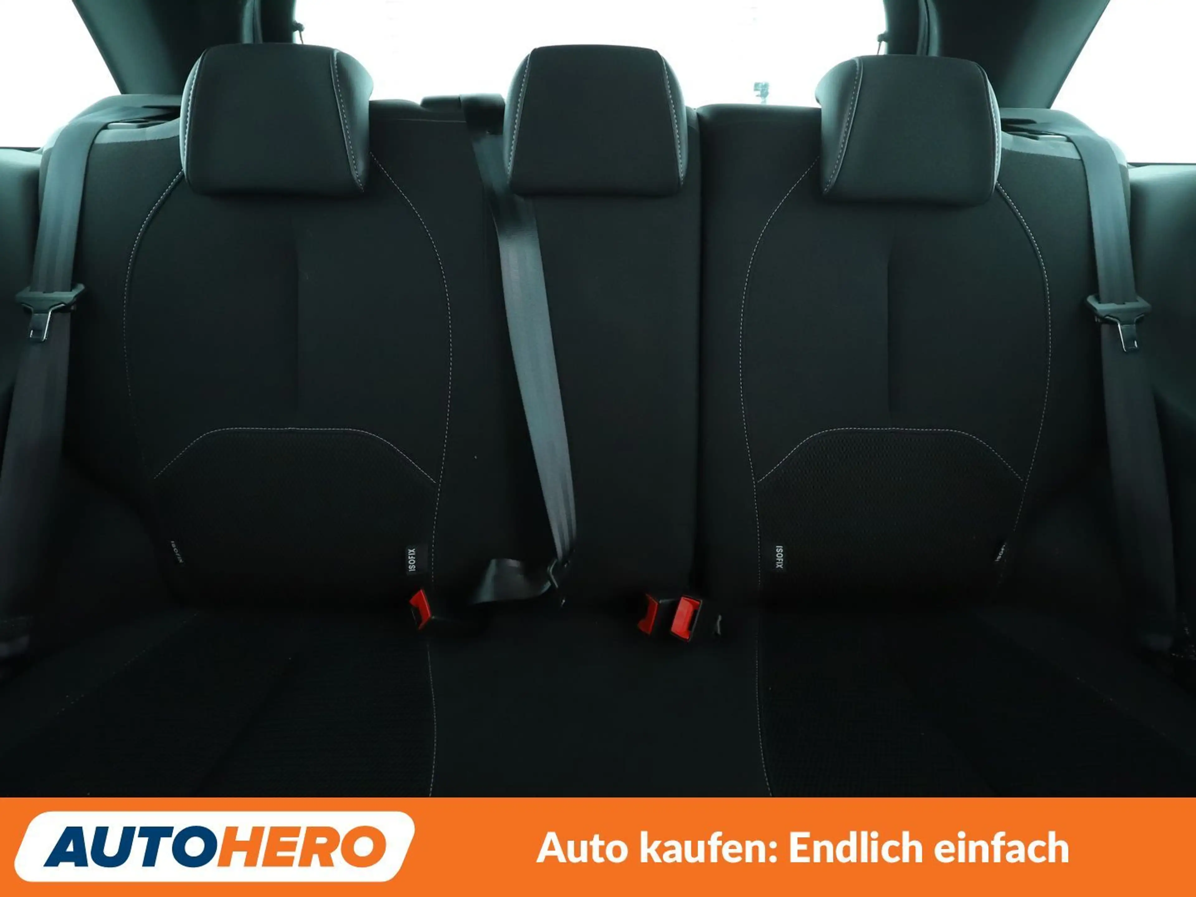 Citroen DS3 1.6 Blue-HDi SoChic*NAVI*TEMPO*PDC*ALU*KLIMA* — photo 15
