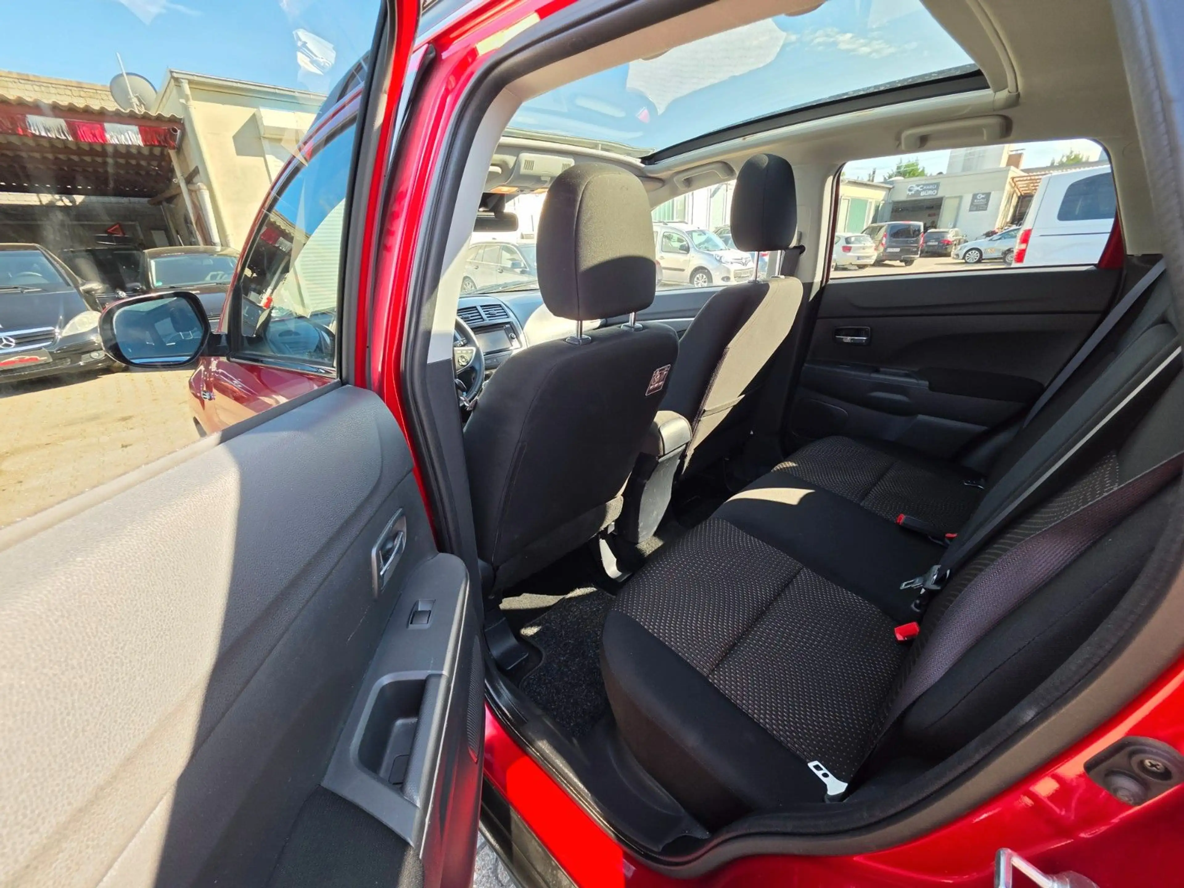 Mitsubishi ASX 1.8 DI-D+ Intense|Kamera|Xenon|Panorama|AHK — photo 11