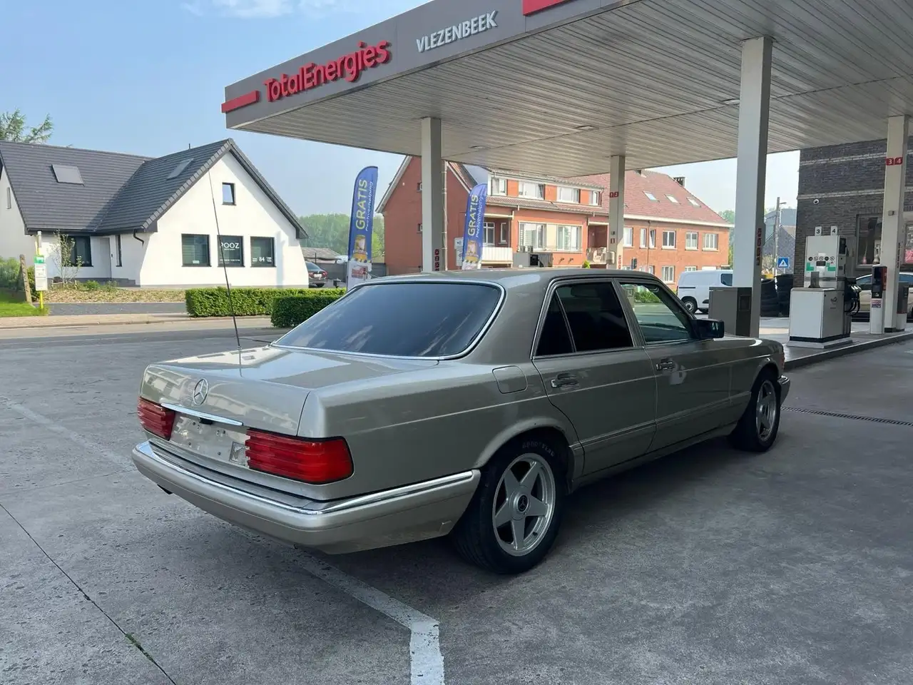 Mercedes-Benz 260 SE, foto 4