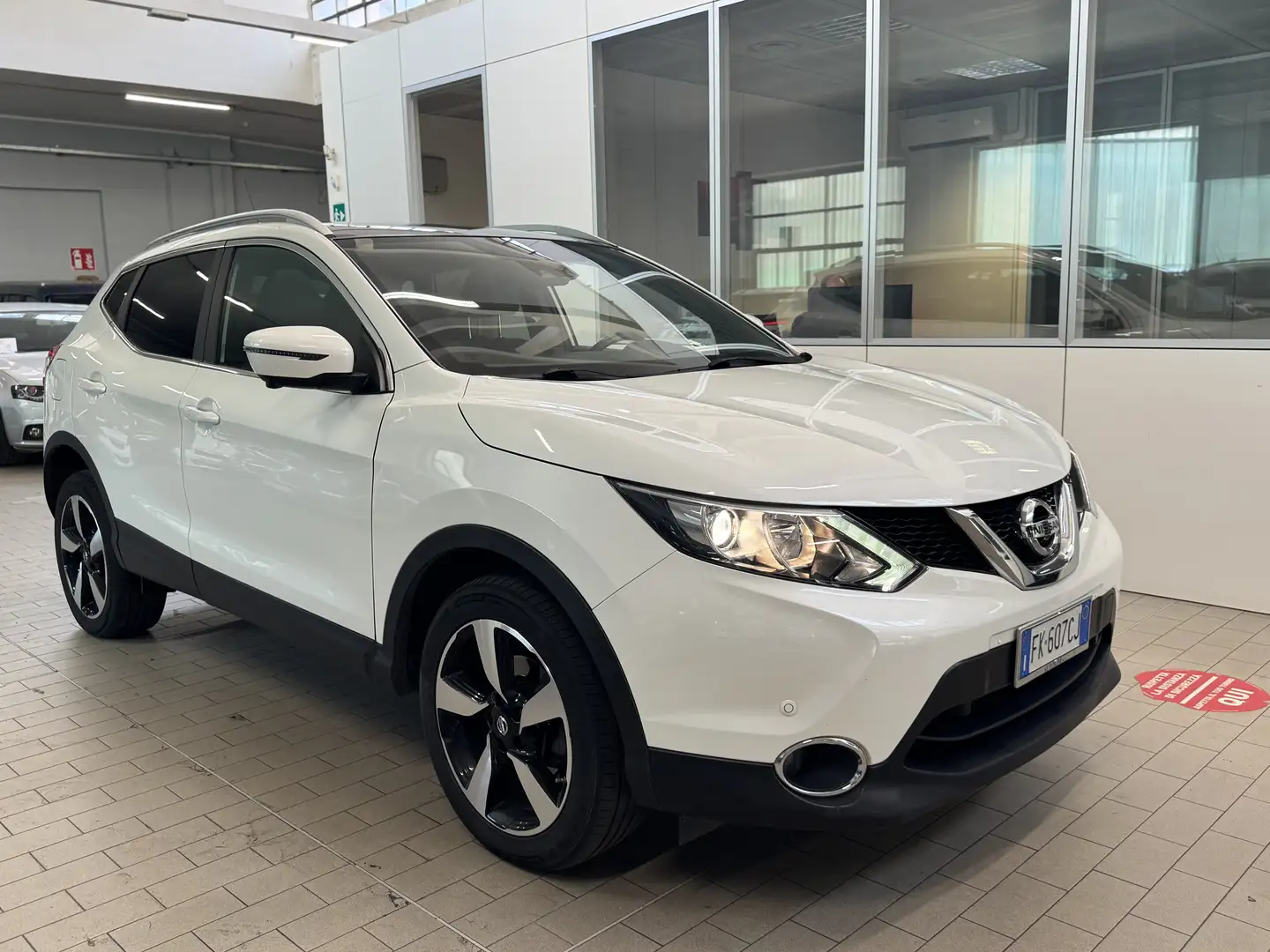 Nissan Qashqai 1.2 TEKNA 115cv xtronic FULL OPTIONAL PREZZO REALE Weiß - 1