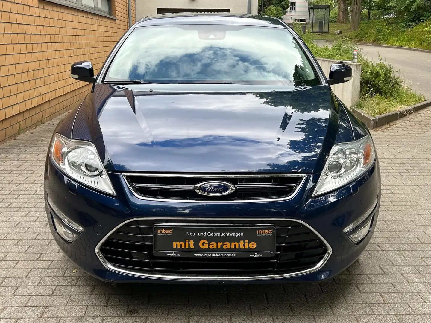 Ford Mondeo Turnier Titanium/AUTOMATIK/LEDER/MEMORY-S Bleu - 2