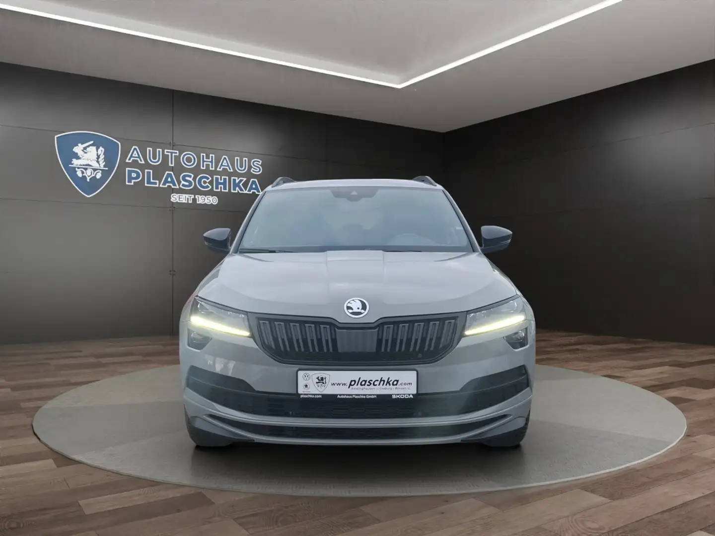 Skoda Karoq 2.0 TSI DSG Sportline 4x4 PANO+CANTON+KAM Klima Grau - 2