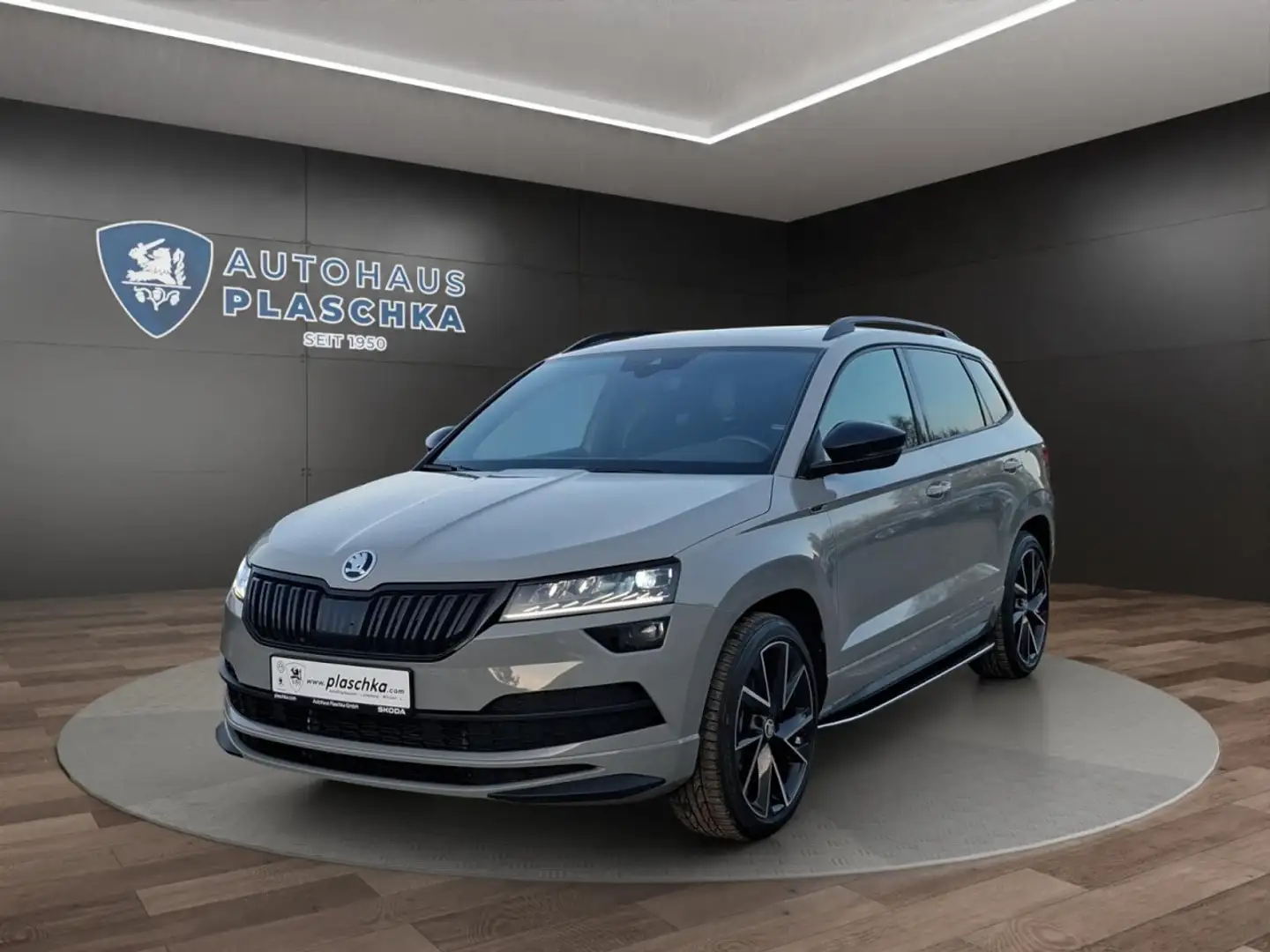 Skoda Karoq 2.0 TSI DSG Sportline 4x4 PANO+CANTON+KAM Klima Gris - 1