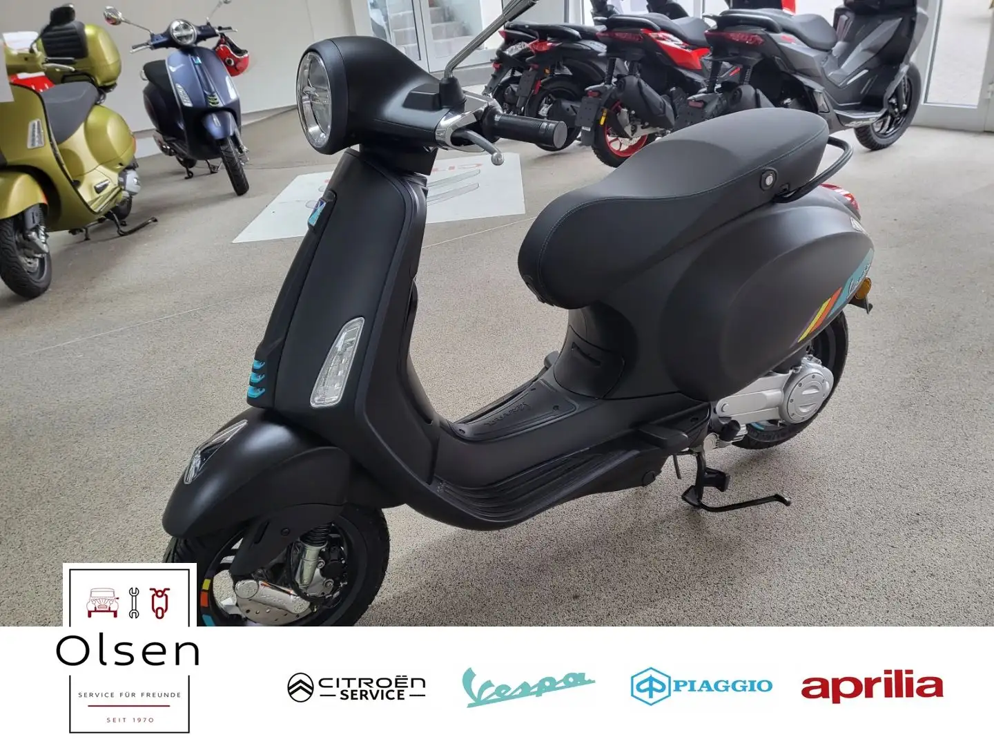 Vespa Primavera 50 E5 + S Nero Zwart - 1