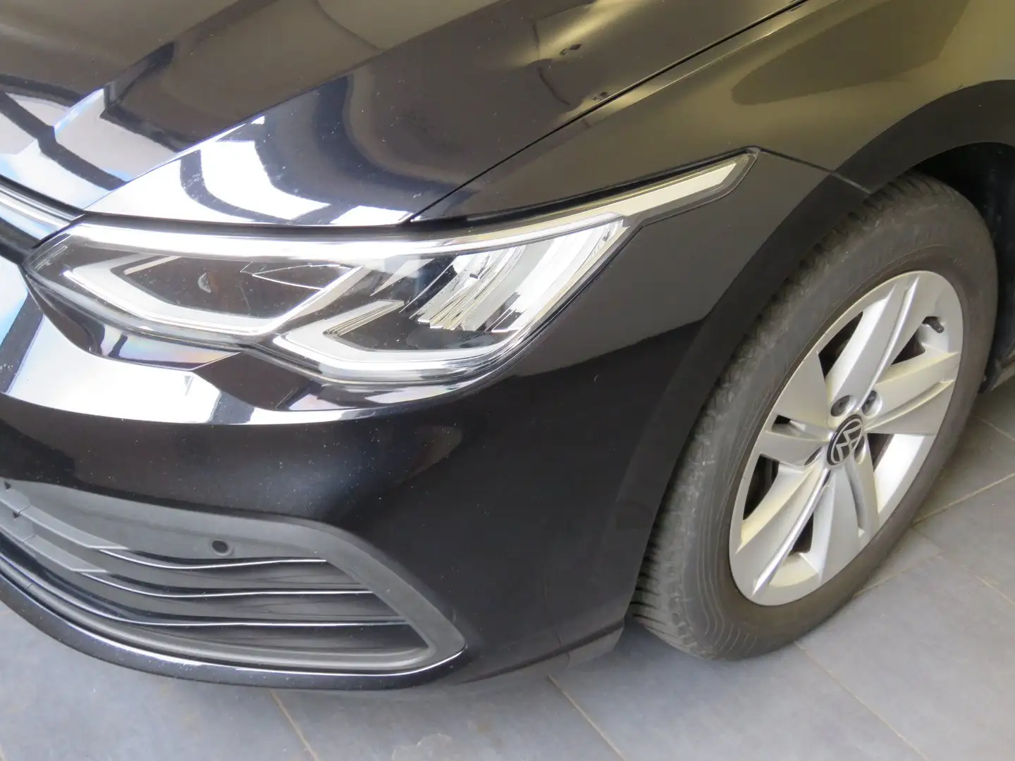 Volkswagen Golf Variant Life mHeV TSI DSG Schwarz - 2