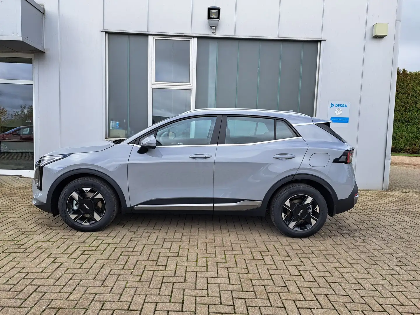 Kia Sportage NEUES MODELL 2026 AUTOMATIK 150PS Gris - 2