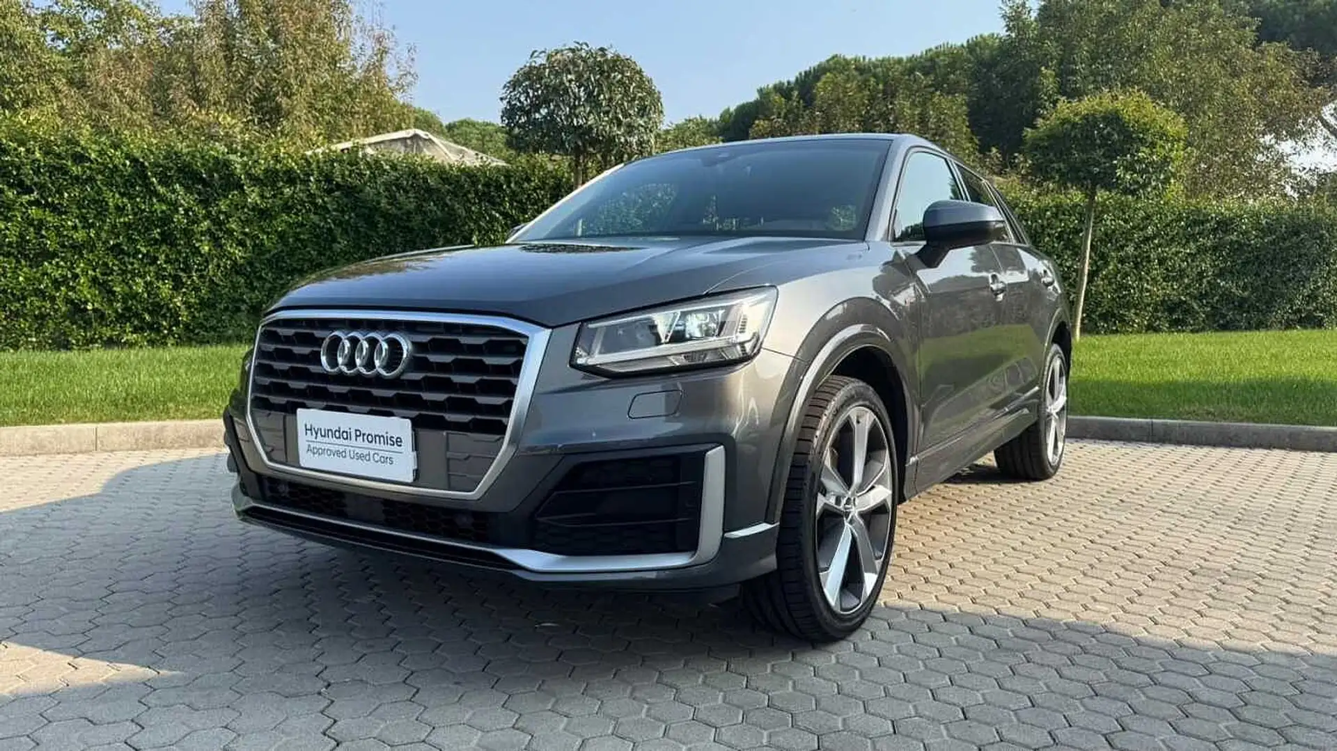 Audi Q2 1.6 TDI S tronic S line Edition Grigio - 1
