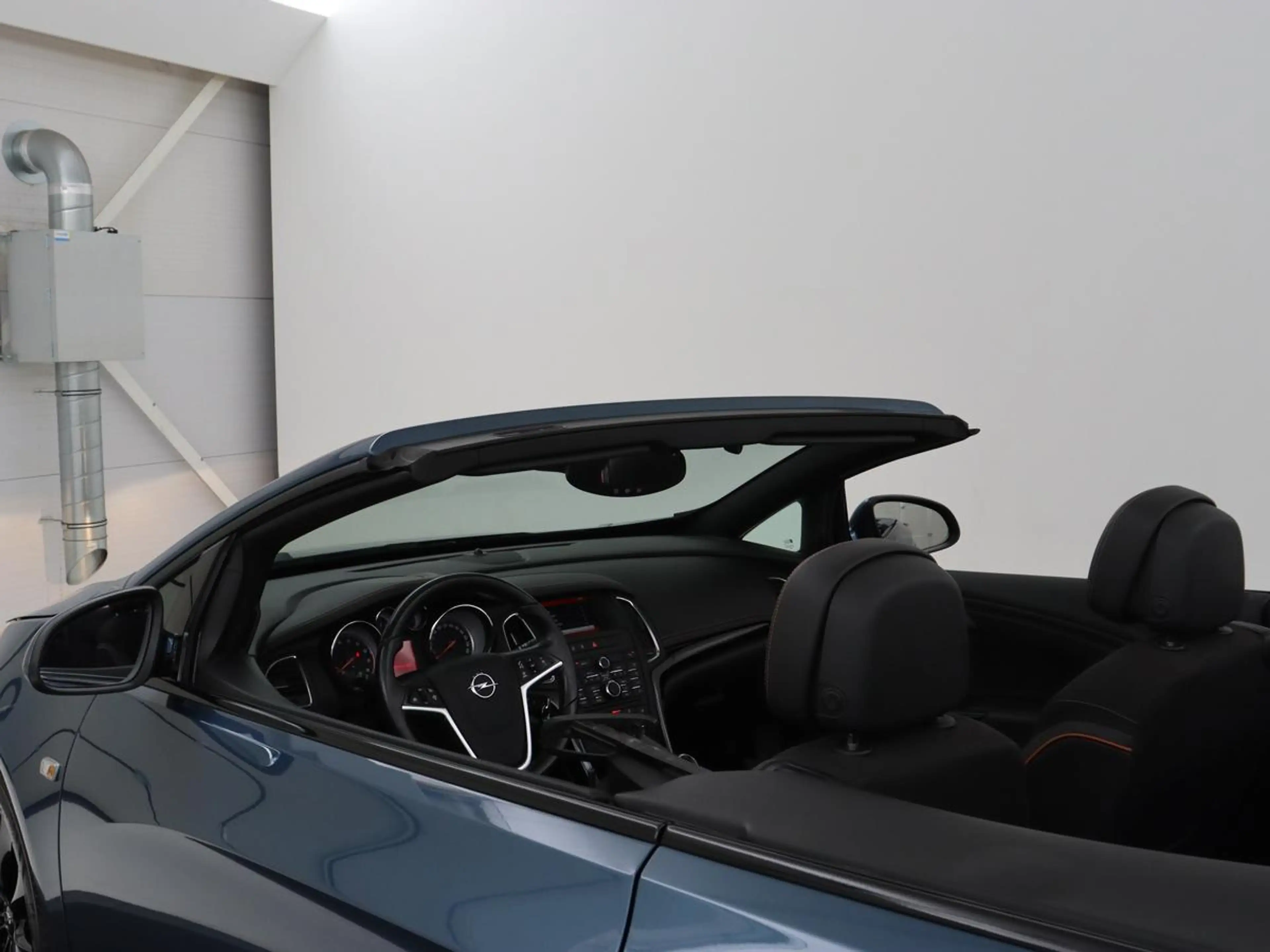 Opel Cascada 1.4 Turbo Cosmo | Stoelverwarming | Trekhaak | Cam — photo 31