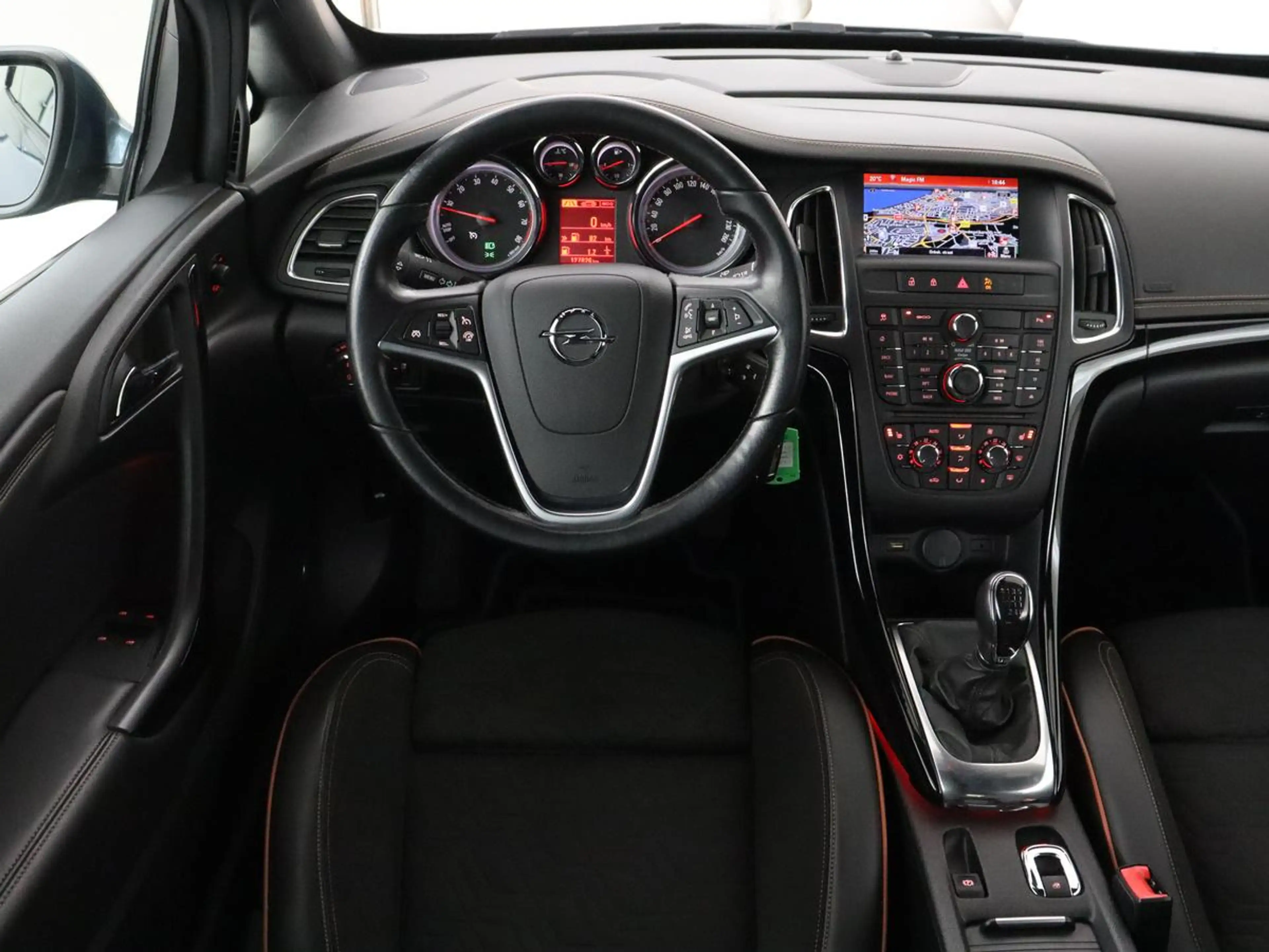Opel Cascada 1.4 Turbo Cosmo | Stoelverwarming | Trekhaak | Cam — photo 3
