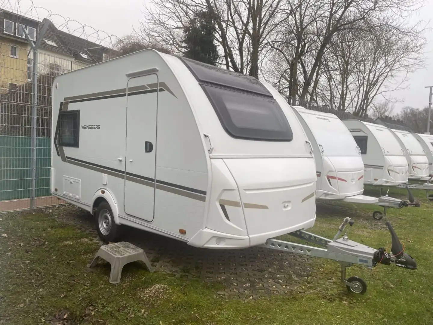 Weinsberg CaraOne 390 PUH Weiß - 1