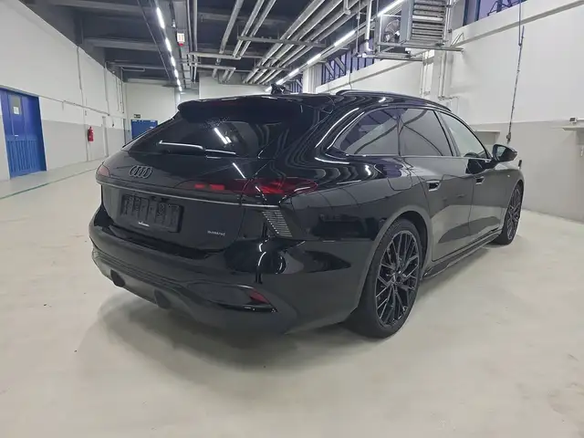 Audi A6 view 4