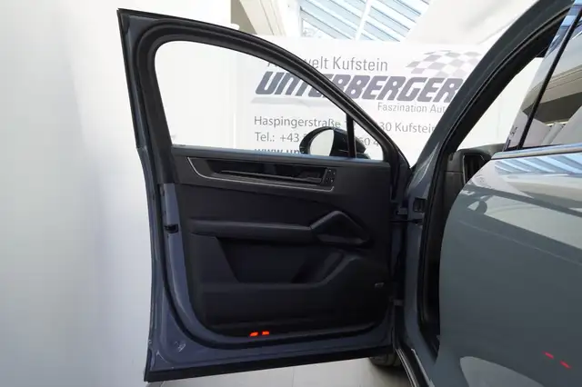Porsche Cayenne E-Hybrid Ansicht 18