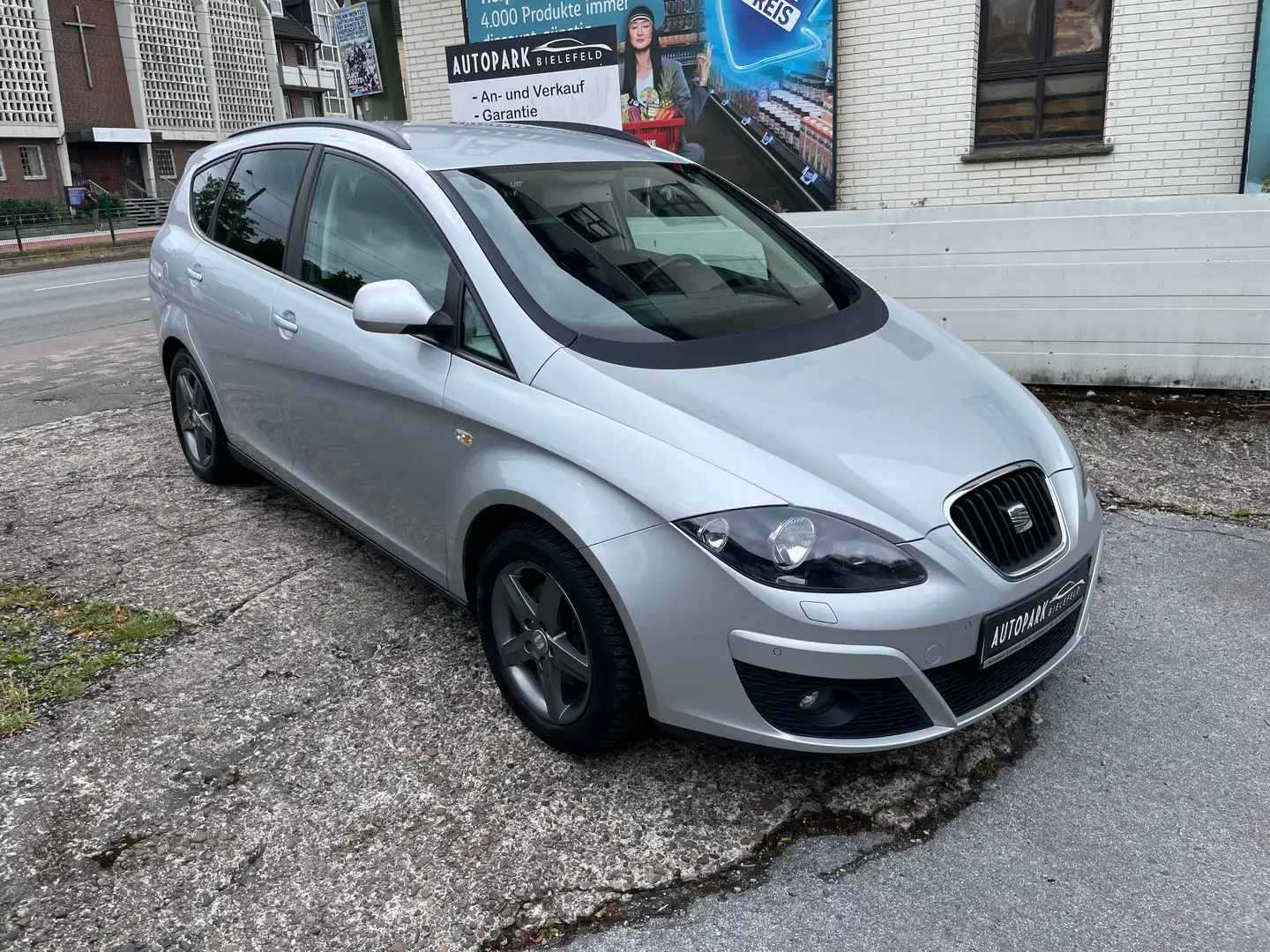 SEAT Altea XL 1.2 TSI 4You / 2.Hand / Klimaauto. / SHZ. / PDC / Grau - 1