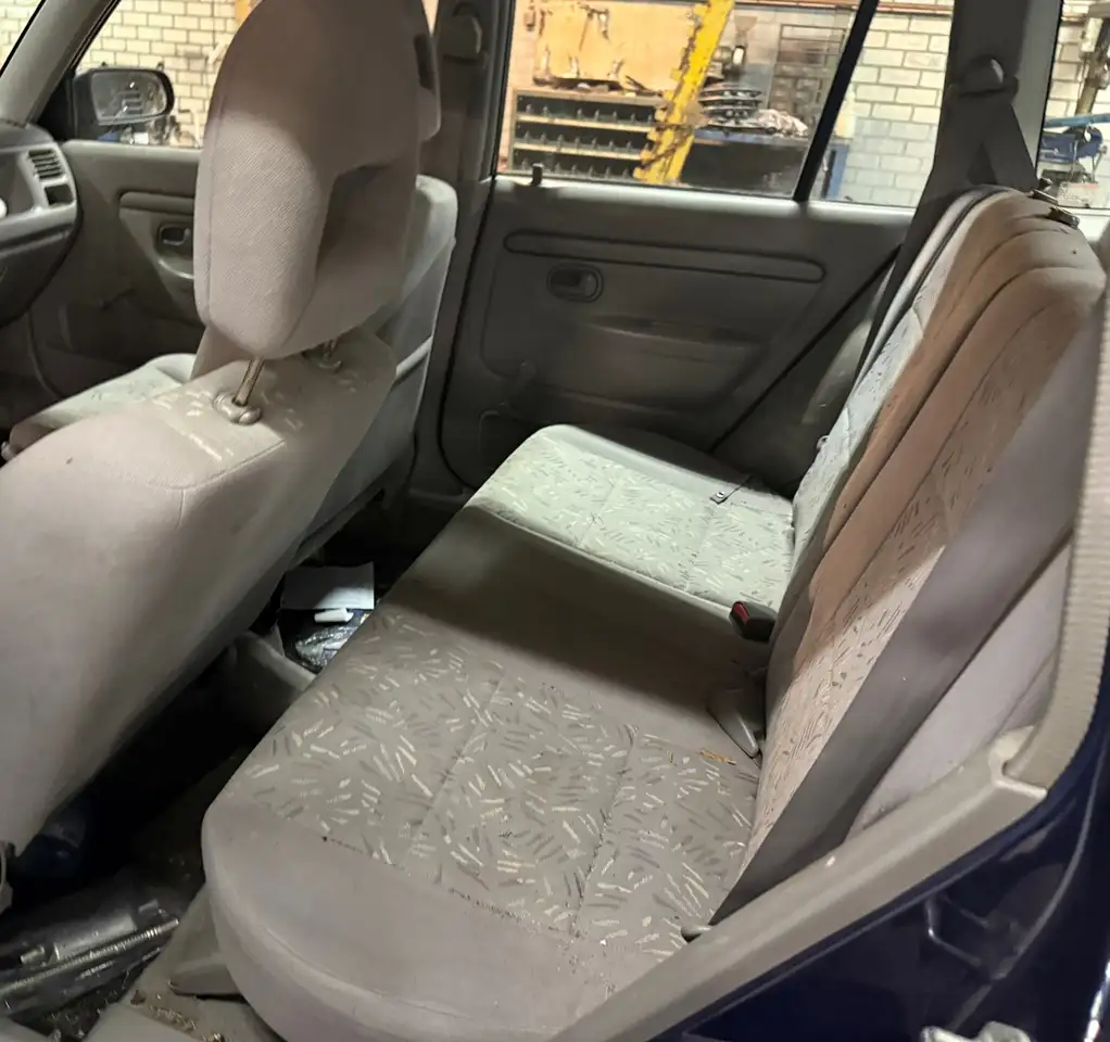 Mazda Demio 1.3 Comfort|NAP|Exportprice!|Airco|Trekhaak|5Deurs, foto 4