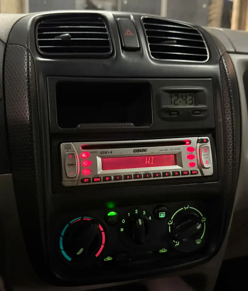 Mazda Demio 1.3 Comfort|NAP|Exportprice!|Airco|Trekhaak|5Deurs, foto 6