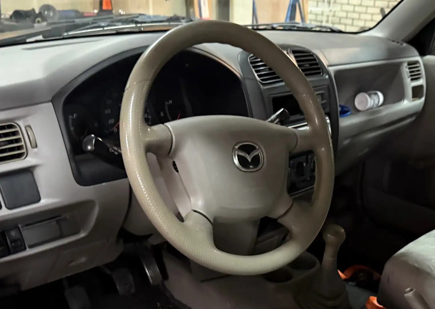 Mazda Demio 1.3 Comfort|NAP|Exportprice!|Airco|Trekhaak|5Deurs Blau - 2