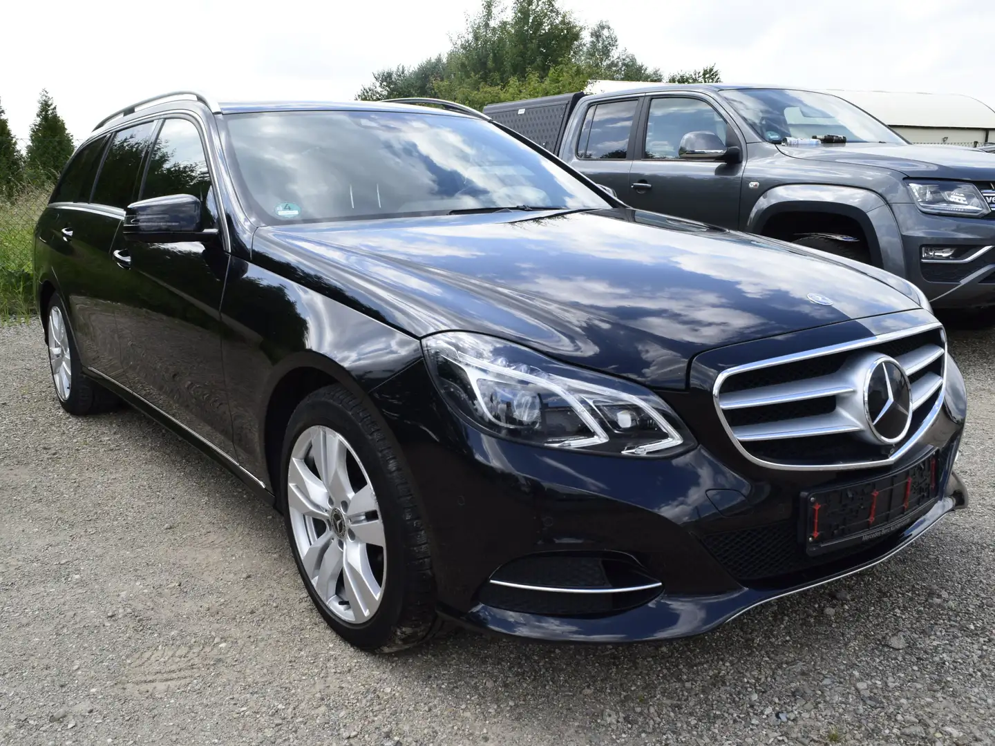Mercedes-Benz E 350 E 350 BlueTec 4Matic (212.294)/TOP AUSSTATTUNG Noir - 1