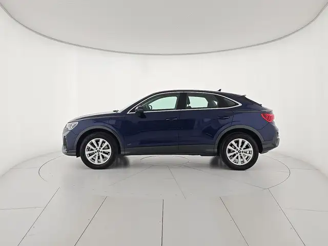 Audi Q3 view 2