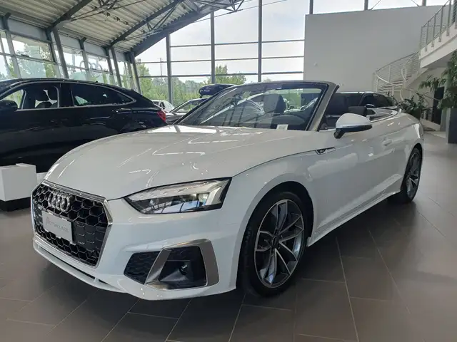 Audi A5 cabrio 40 2.0 tdi mhev 204cv s line edition s tron