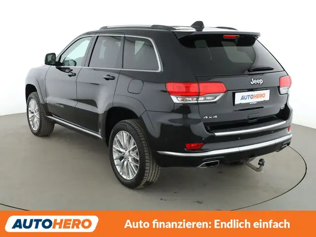 Jeep Grand Cherokee view 4