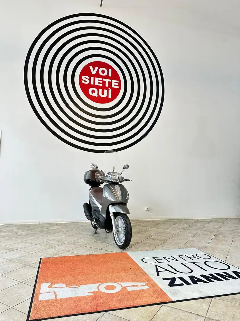 Piaggio Beverly 300 IE - ABS - ASR - Gris - 2