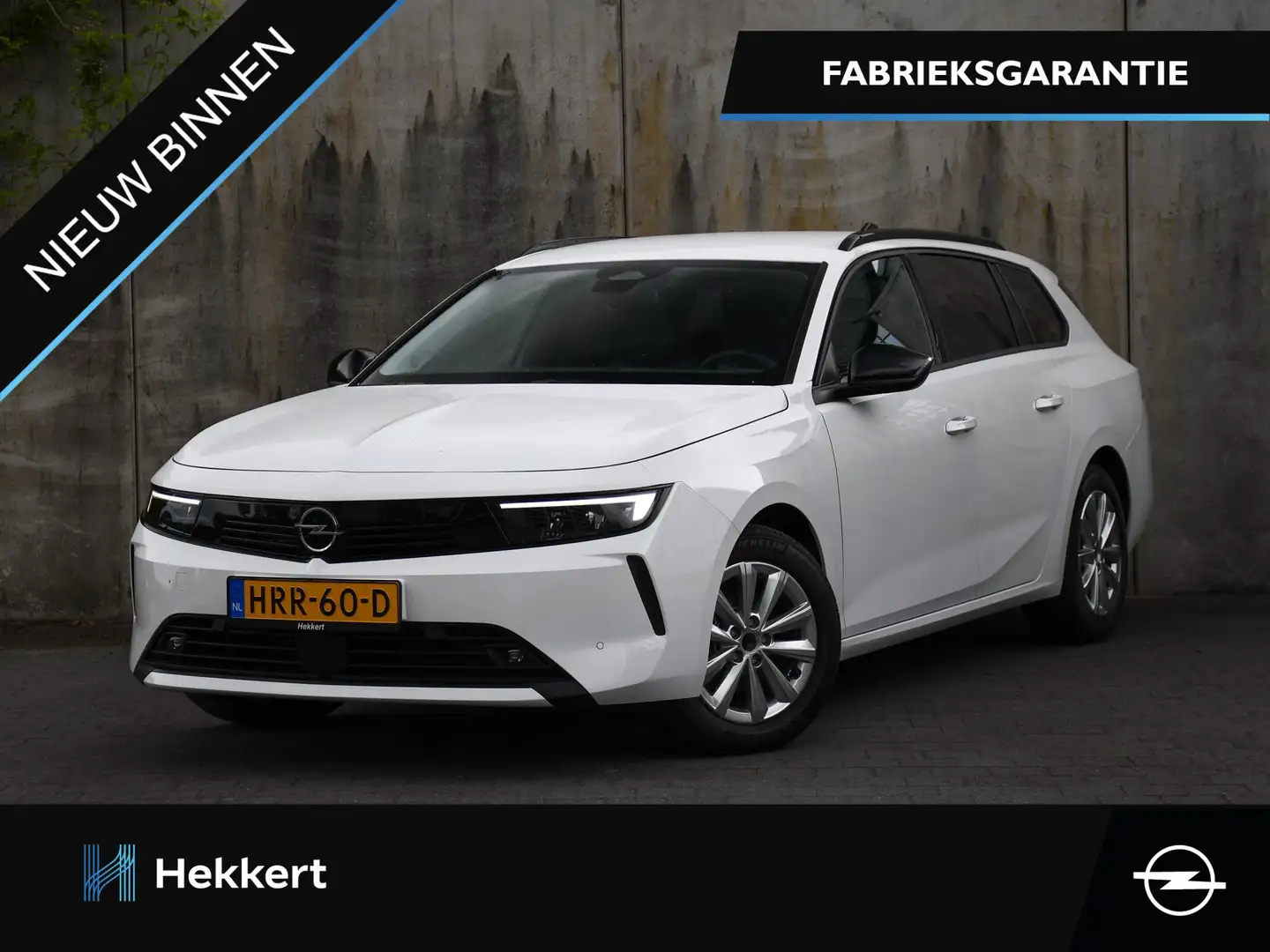 Opel Astra Sports Tourer Business Edition 1.2 Turbo 110pk ADA Weiß - 1